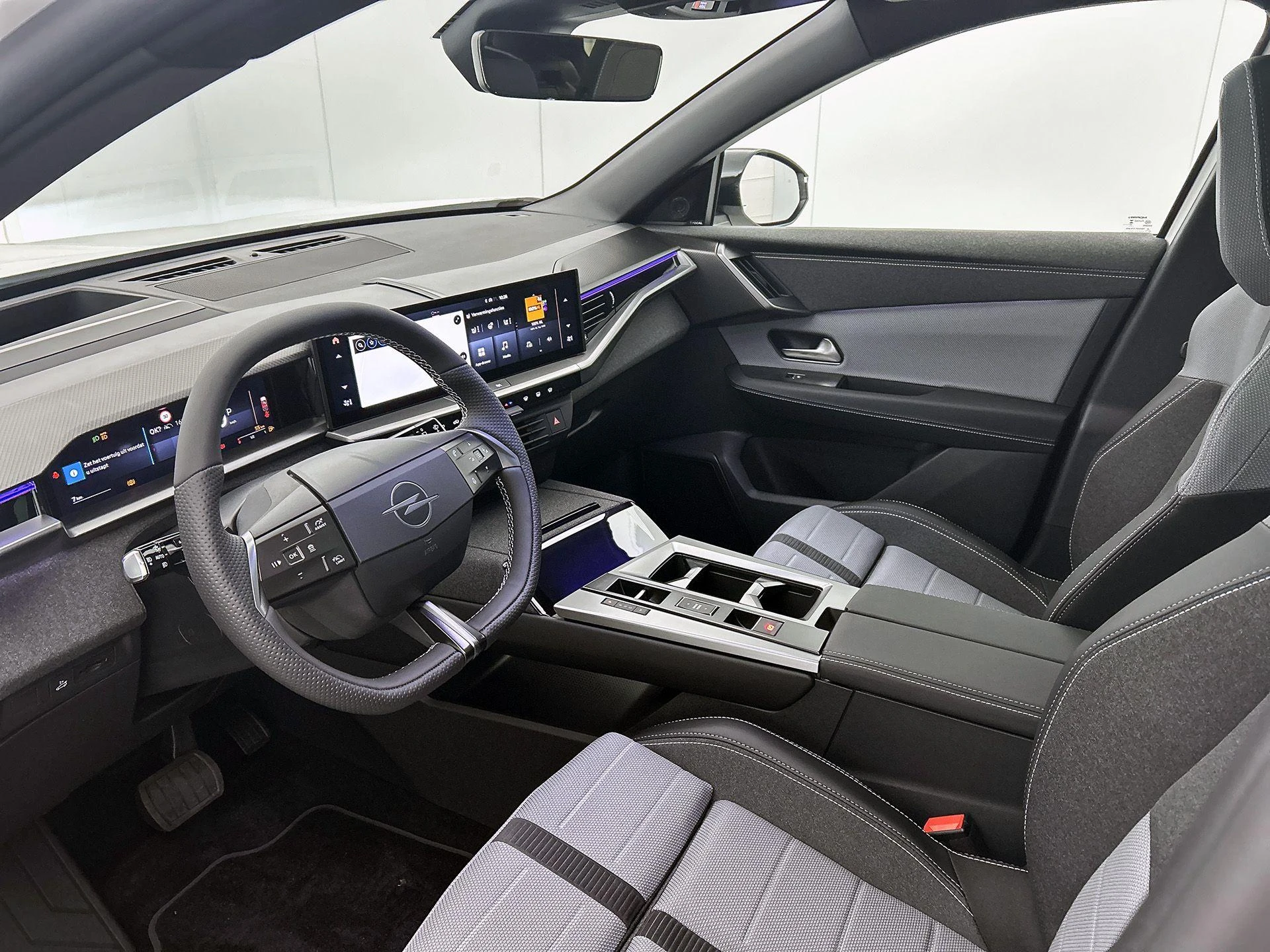 Opel-Grandland-image-24