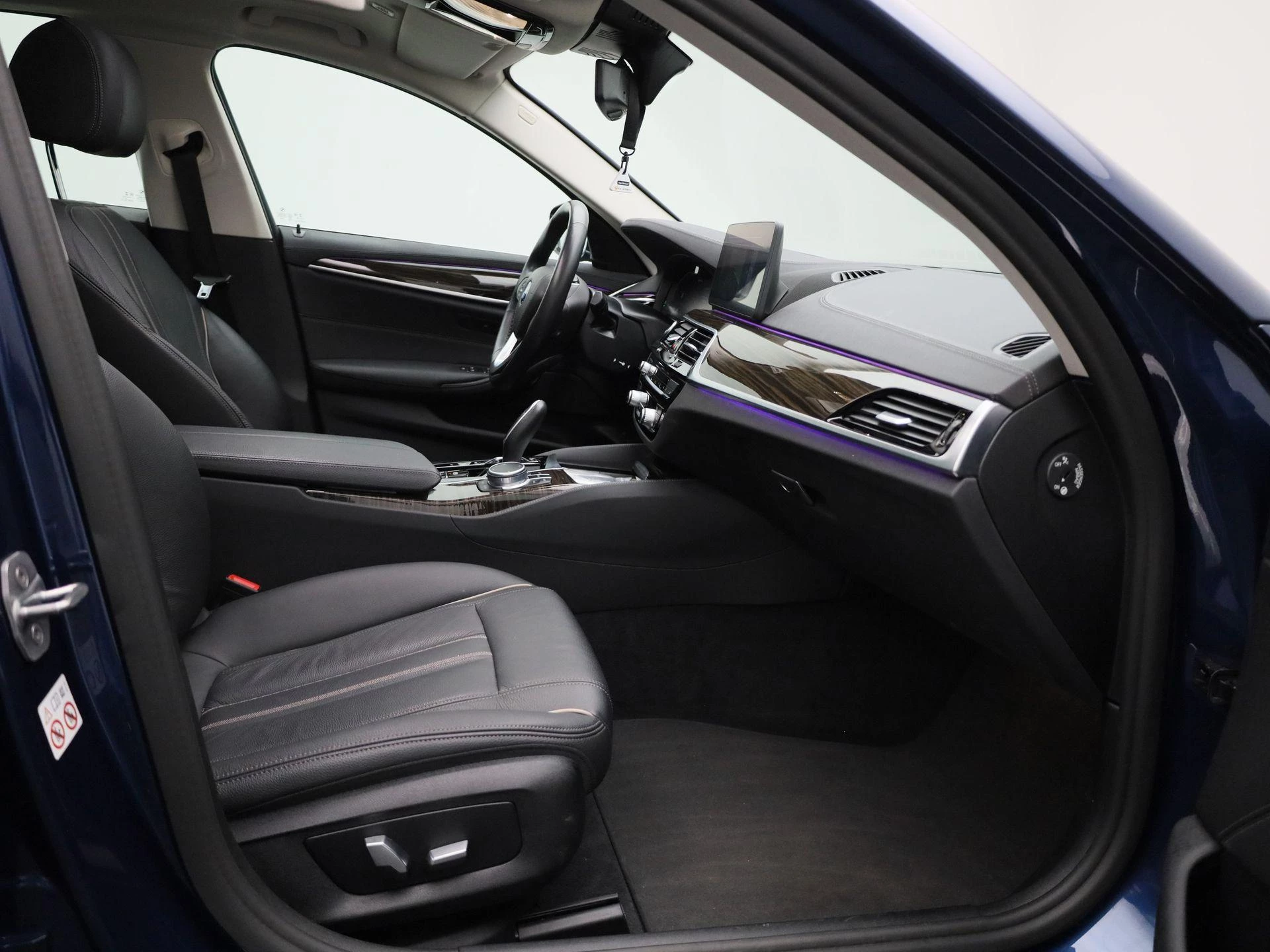 BMW-5 Serie-image-40