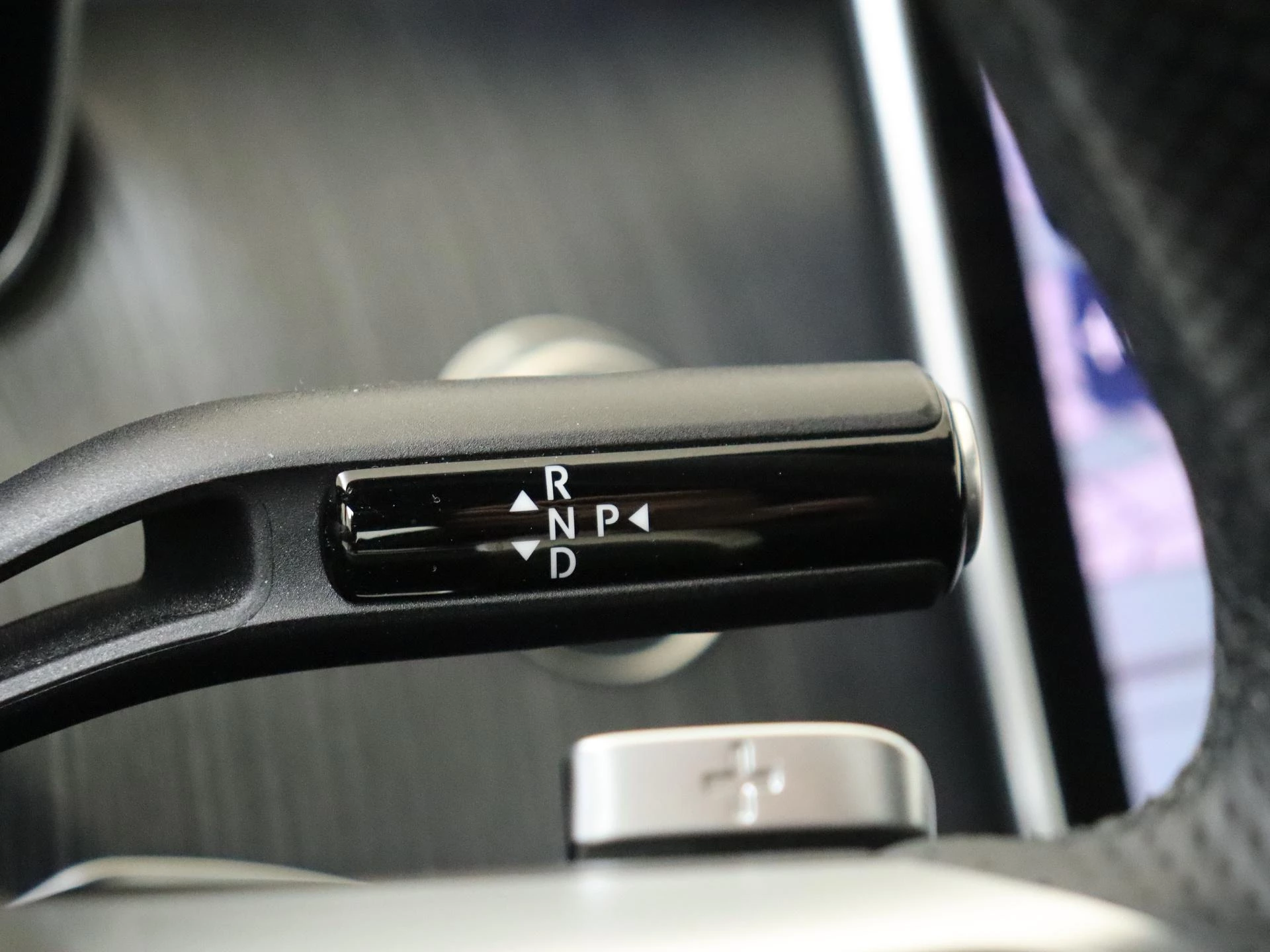 Mercedes-Benz-C-Klasse-image-14