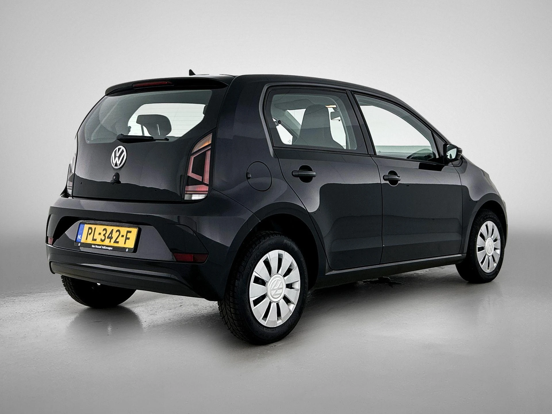 Volkswagen-up!-image-3