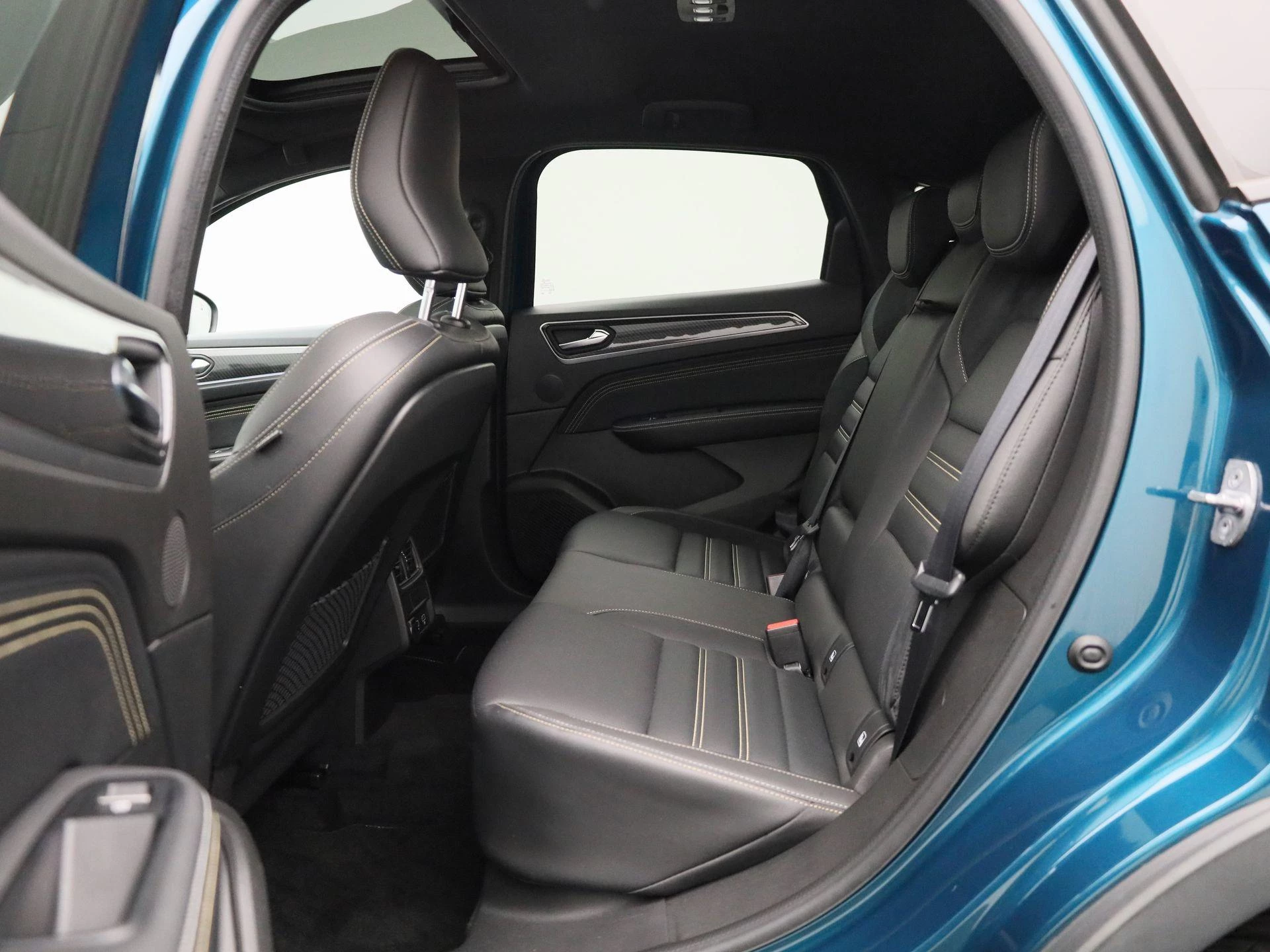 Renault-Arkana-image-11