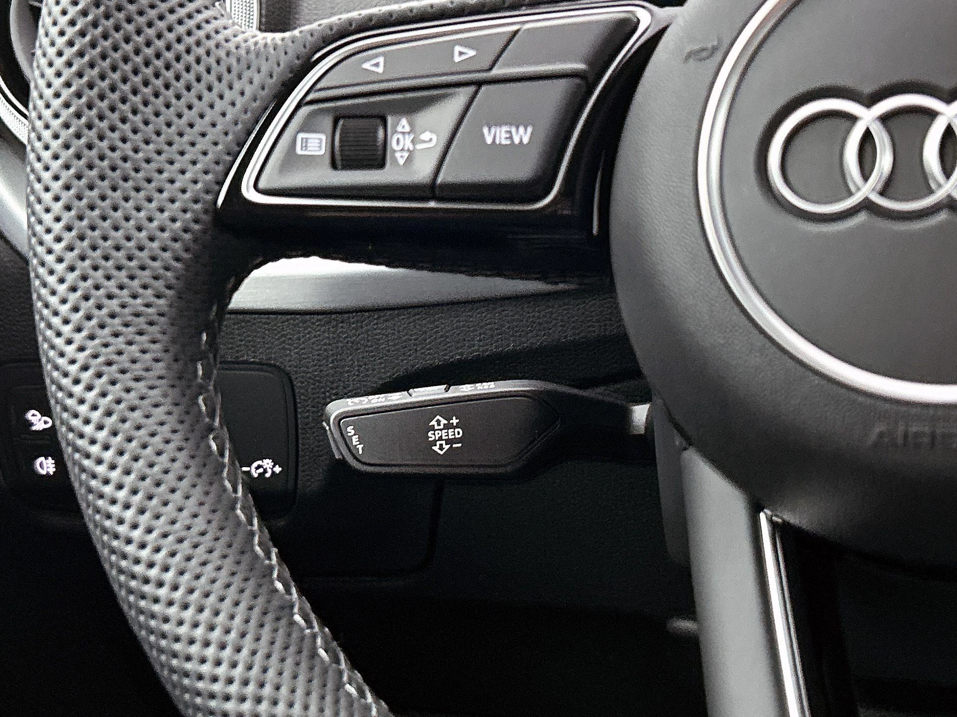 Audi Q2 35 TFSI S Edition