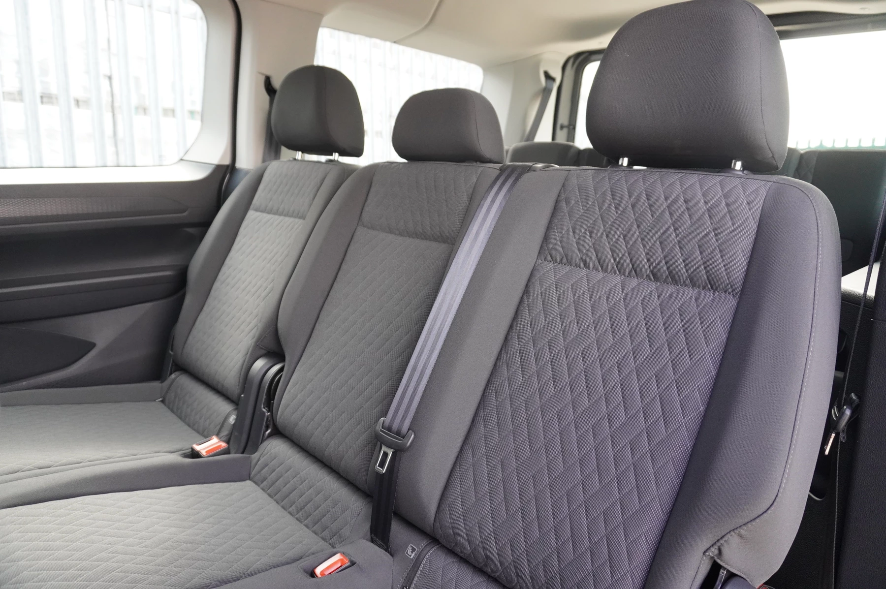 Volkswagen-Caddy-image-23