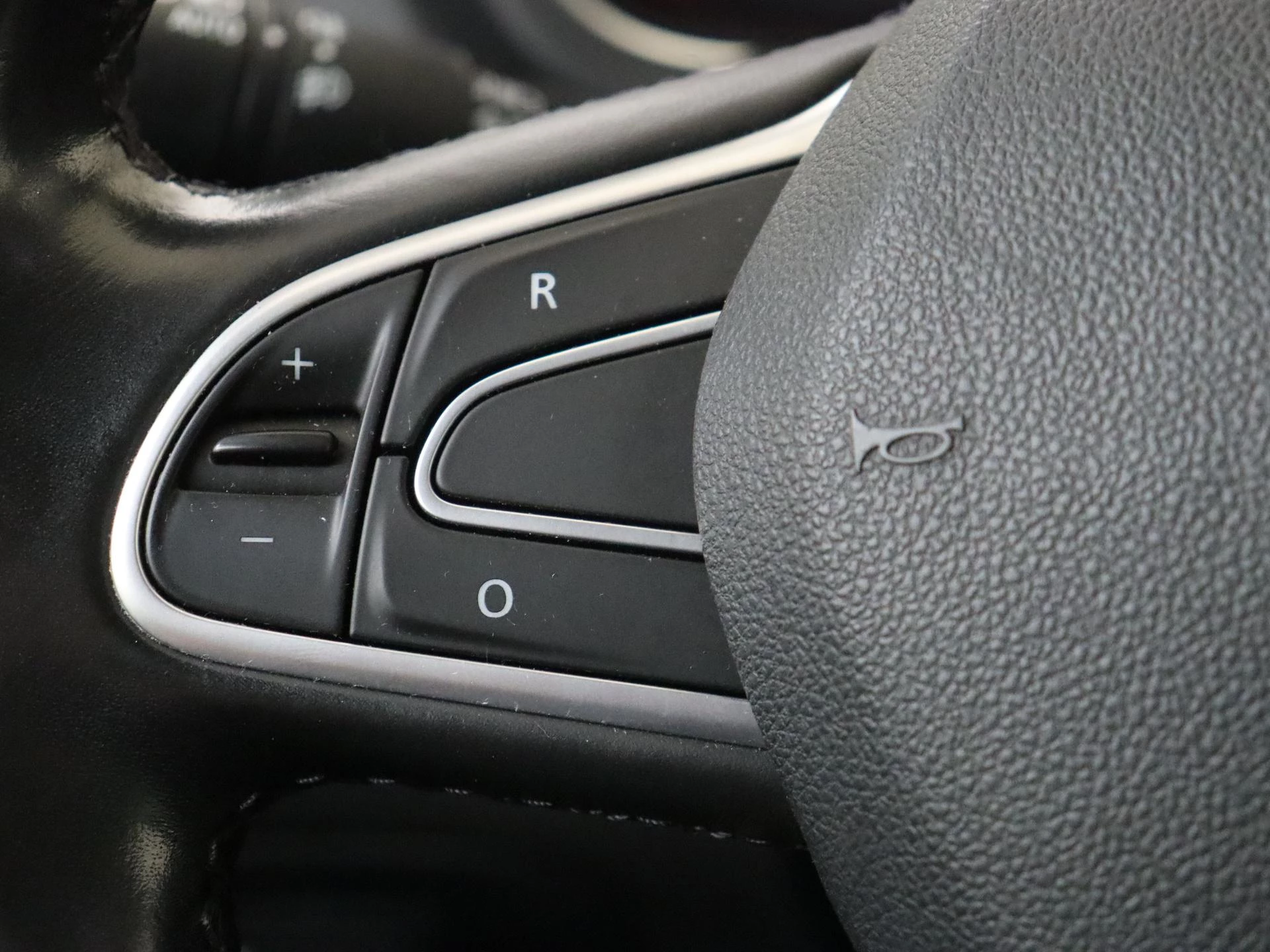 Renault-Scénic-image-16