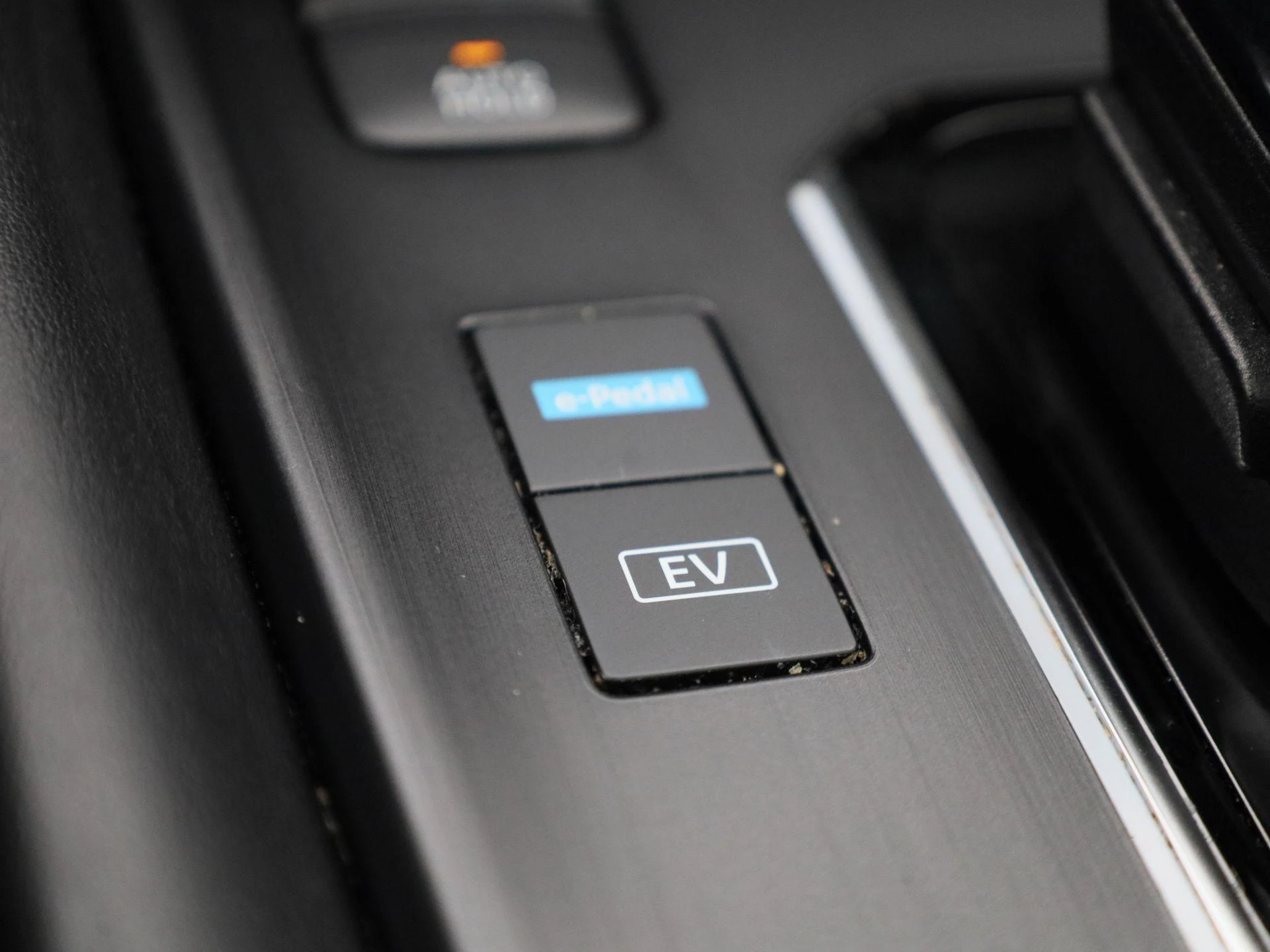 Nissan-QASHQAI-image-25