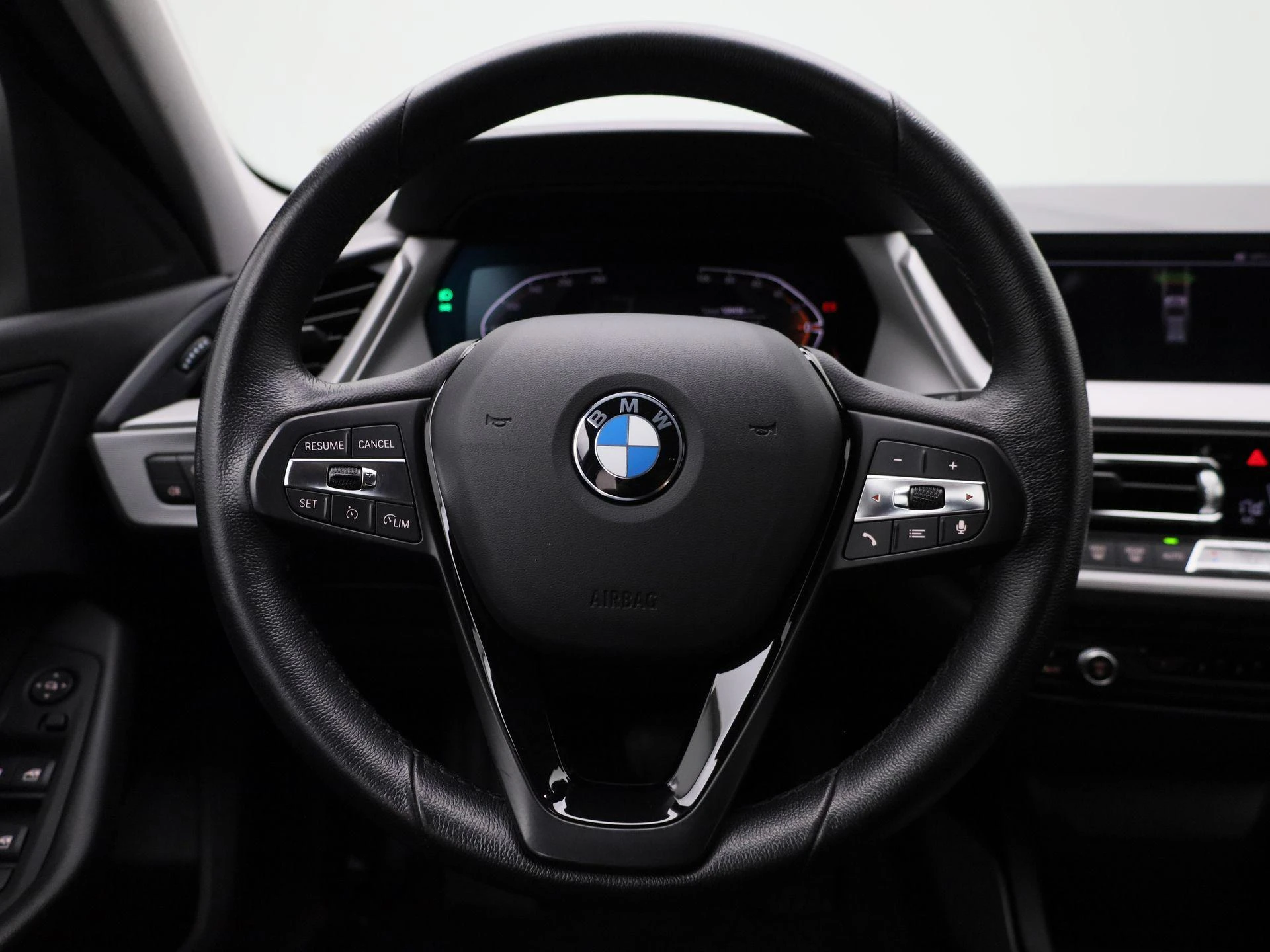 BMW-1 Reeks-image-6