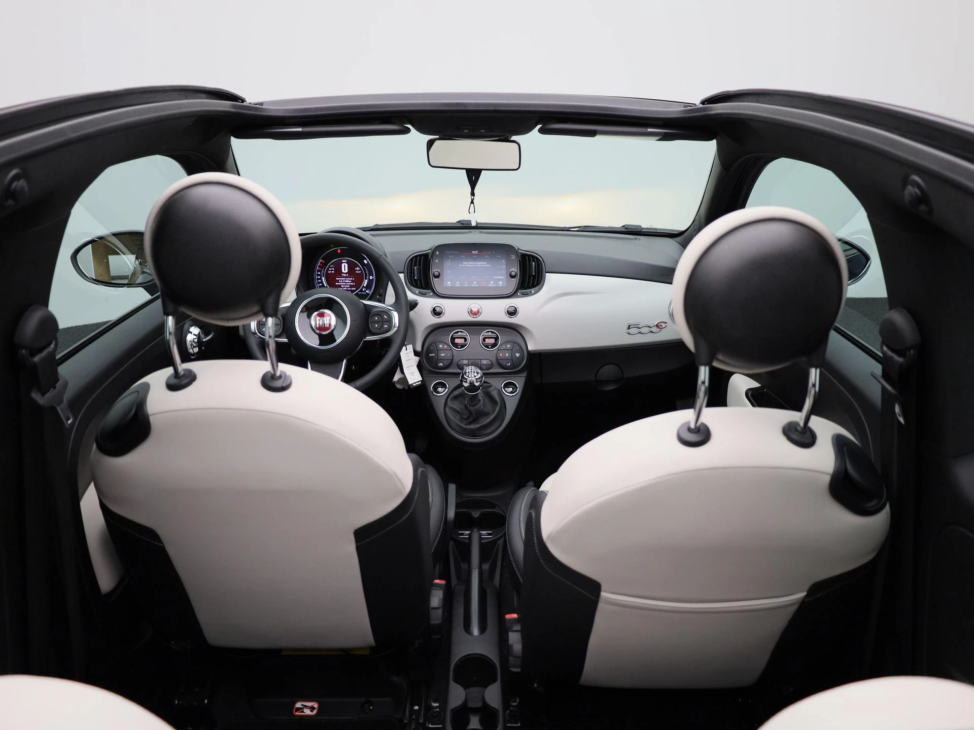 Fiat-500C-image-32