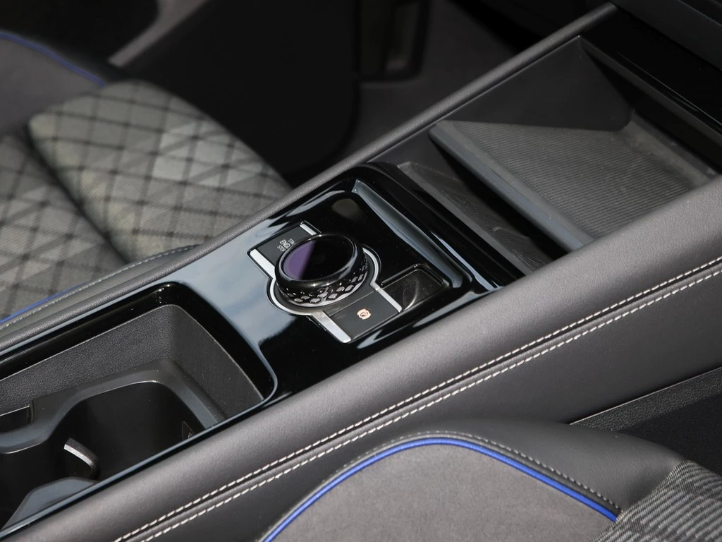 Volkswagen Tayron 1.5 TSI DSG eHybrid R-Line "3,99%" AHK, Pano., 360°Kam., IQ.Light.