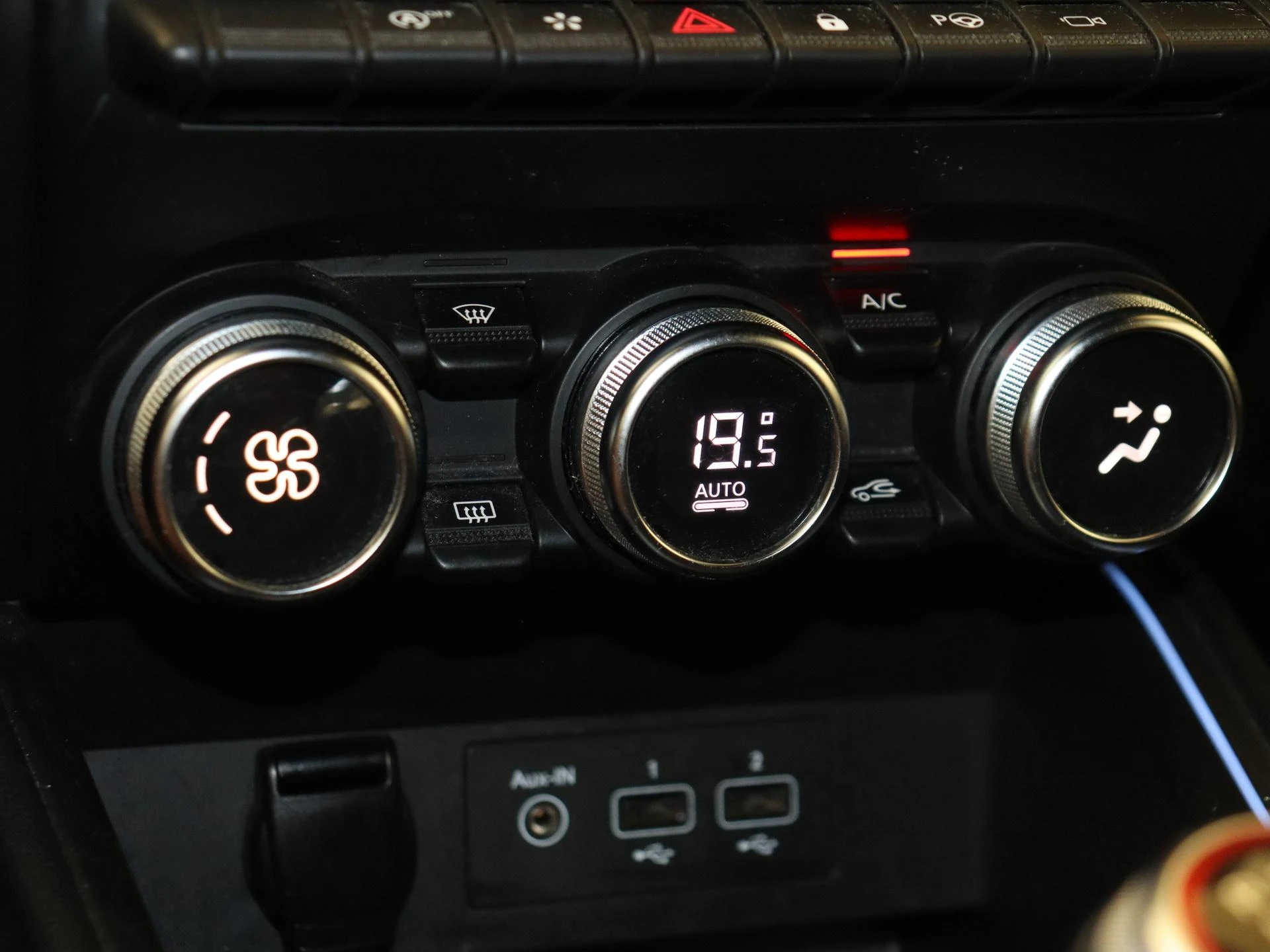 Renault-Clio-image-18