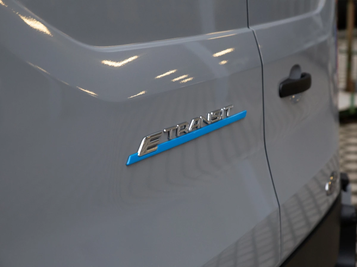 Ford-Transit-image-5