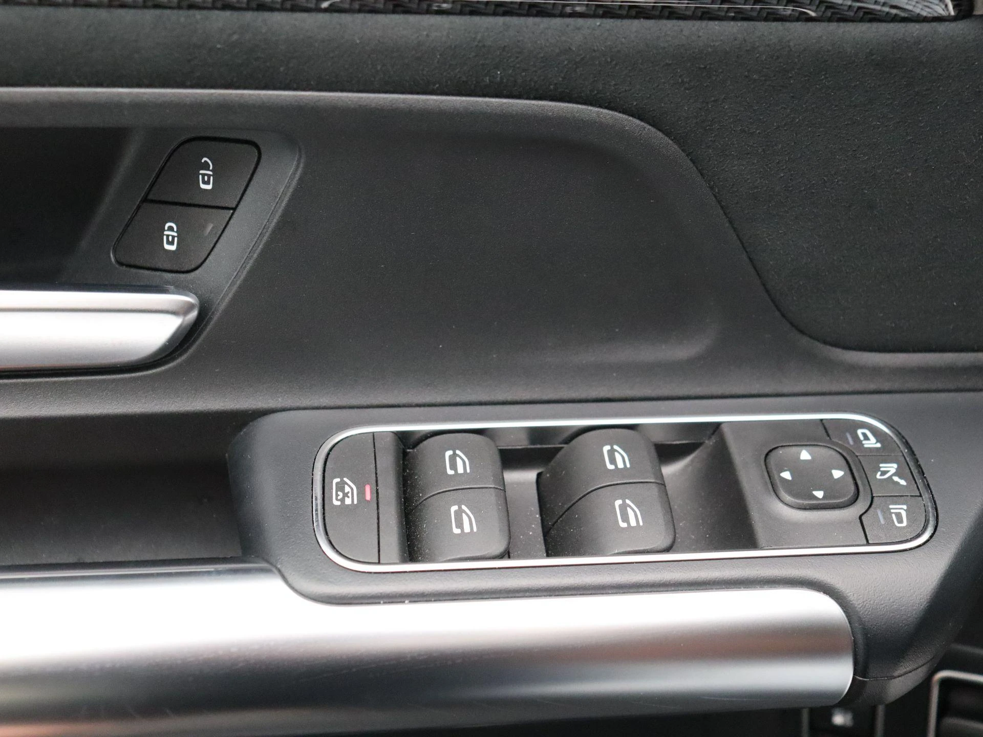 Mercedes-Benz-Classe B-image-9