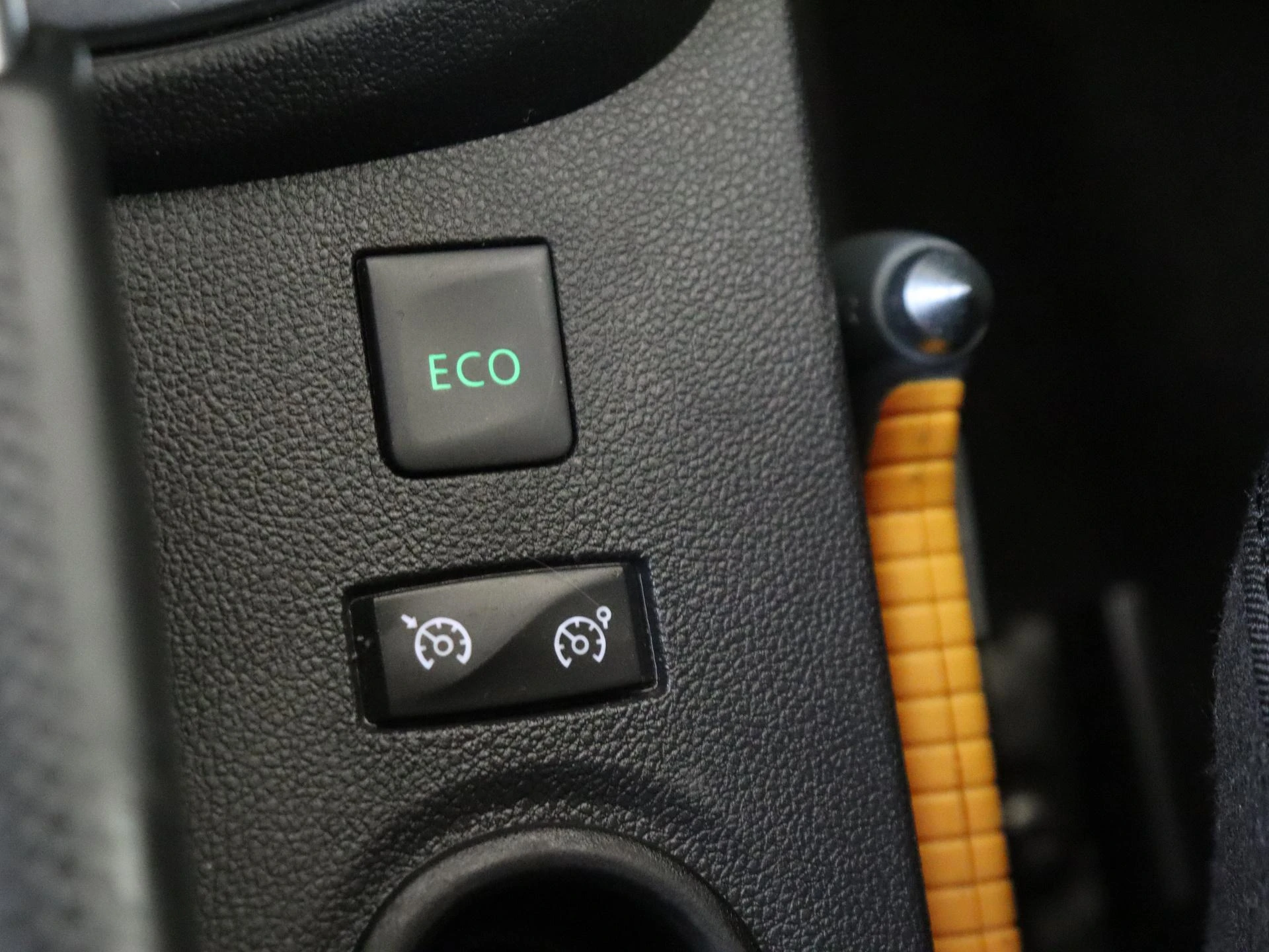 Renault-Captur-image-20