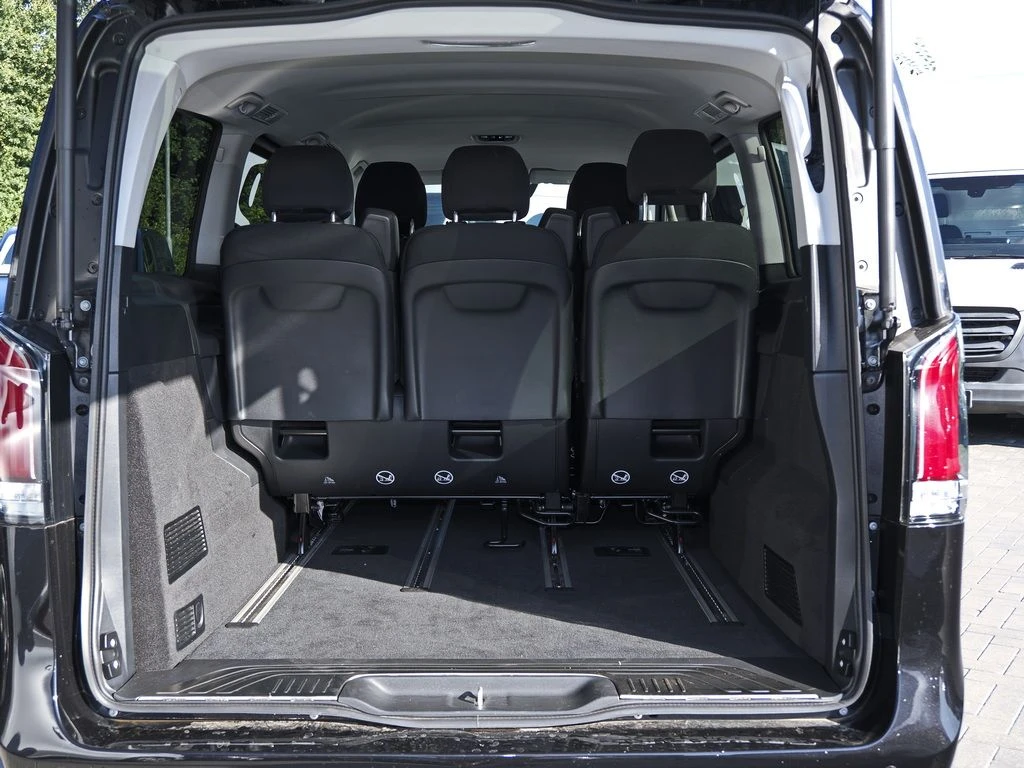 Mercedes-Benz-V-Klasse 220-image-13