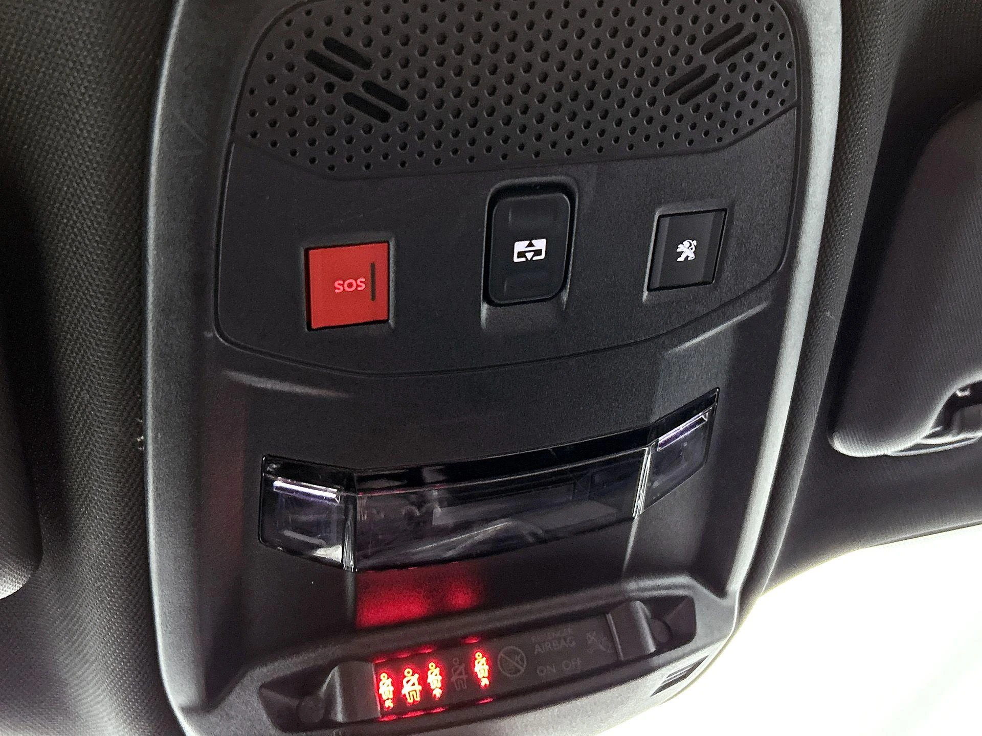 Peugeot e-2008 EV GT Pack 50 kWh