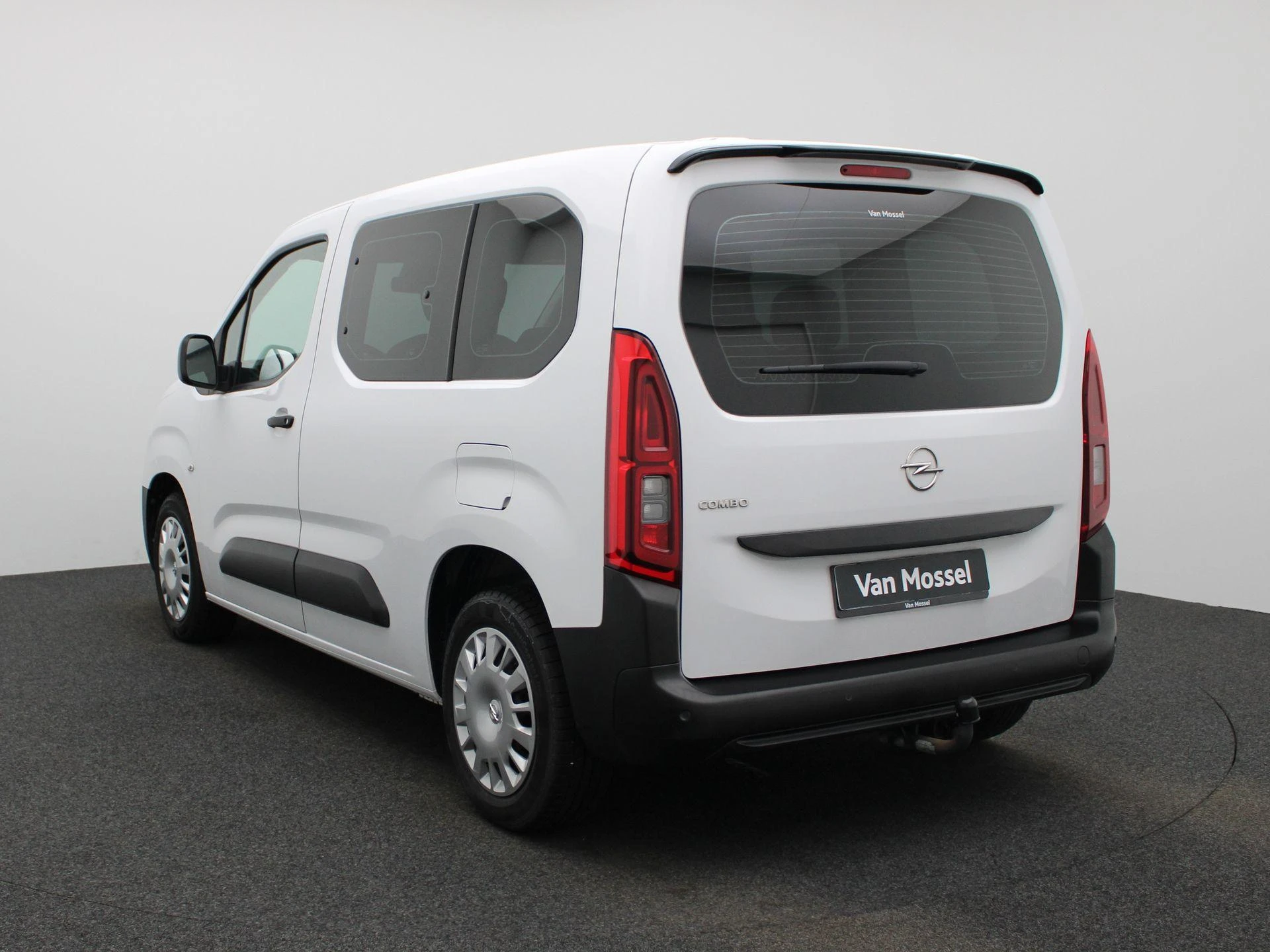 Opel-Combo Life-image-1