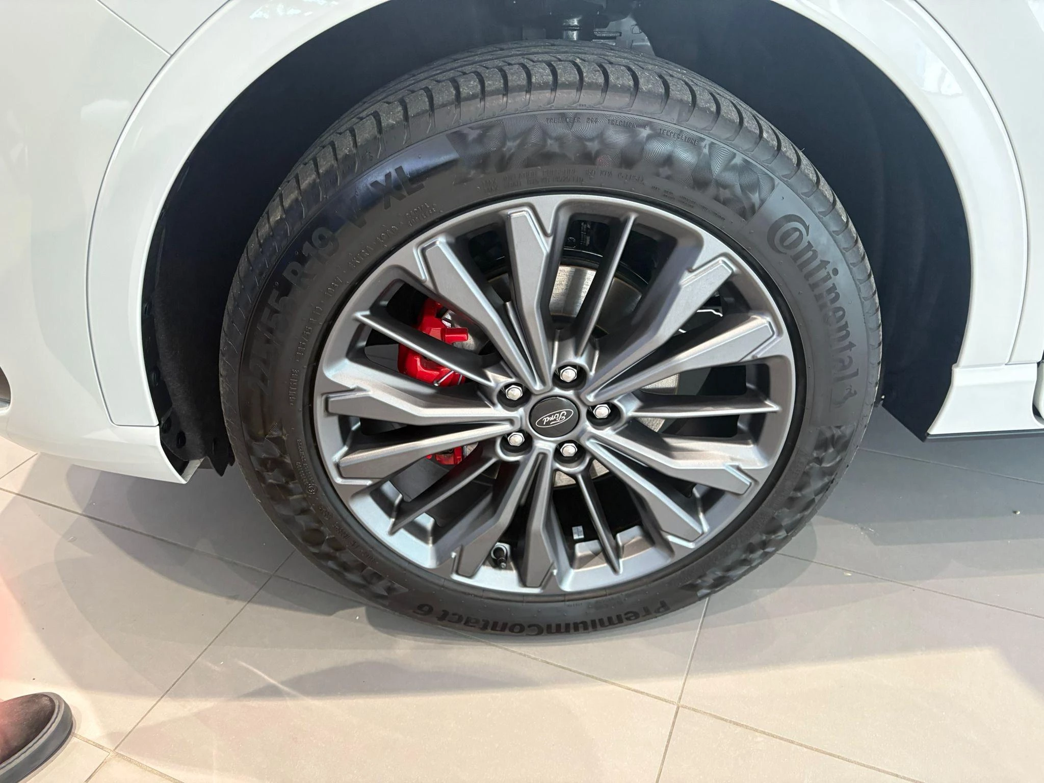 Ford-Kuga-image-8