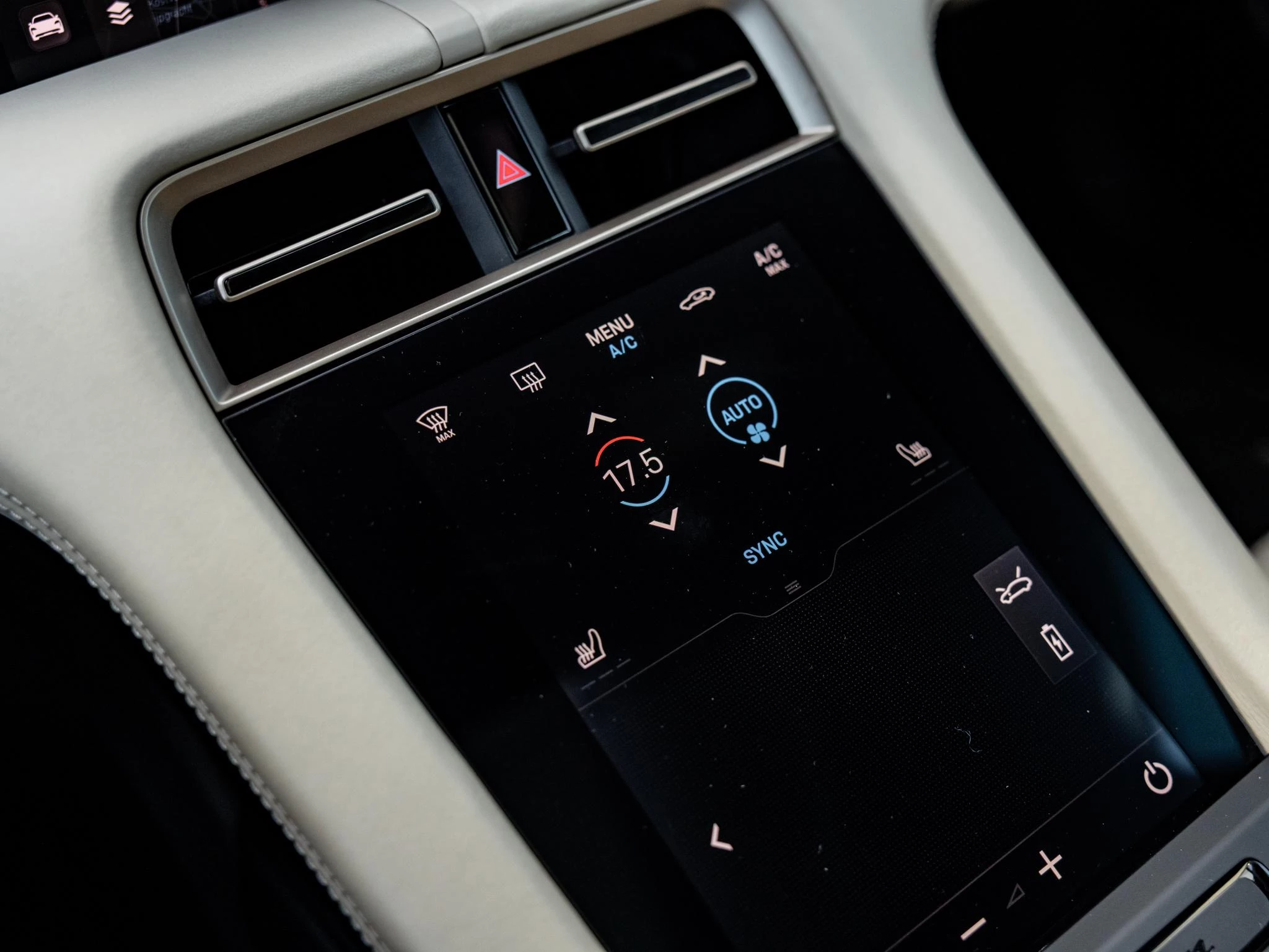Porsche-Taycan-image-44