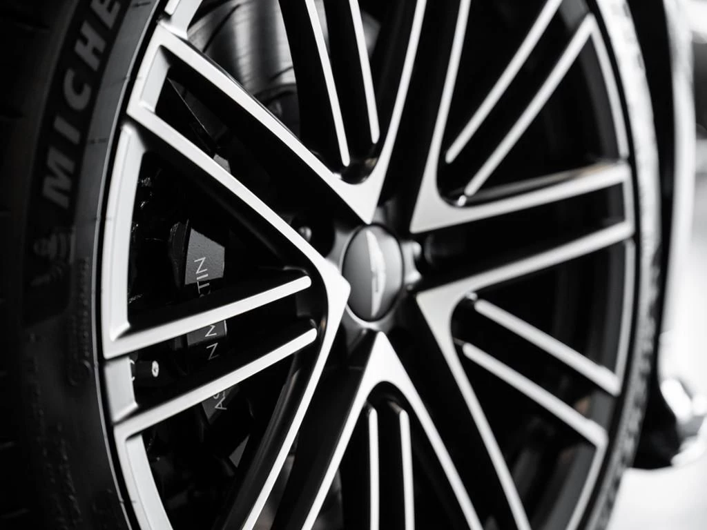 Aston Martin DB12 Coupe Aston Martin Hamburg