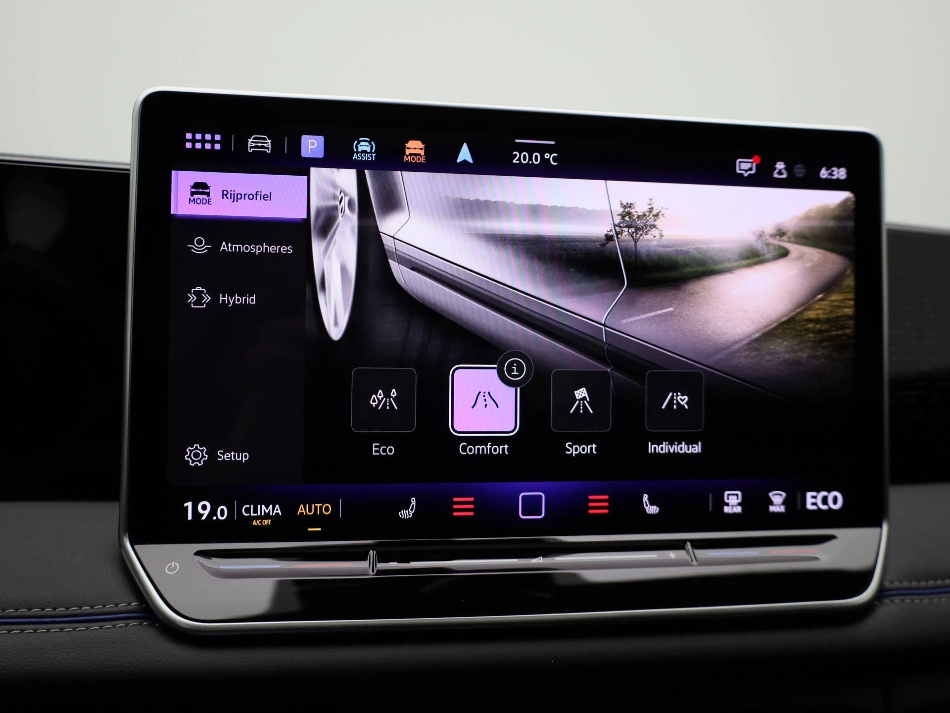 Volkswagen-Tiguan-image-37