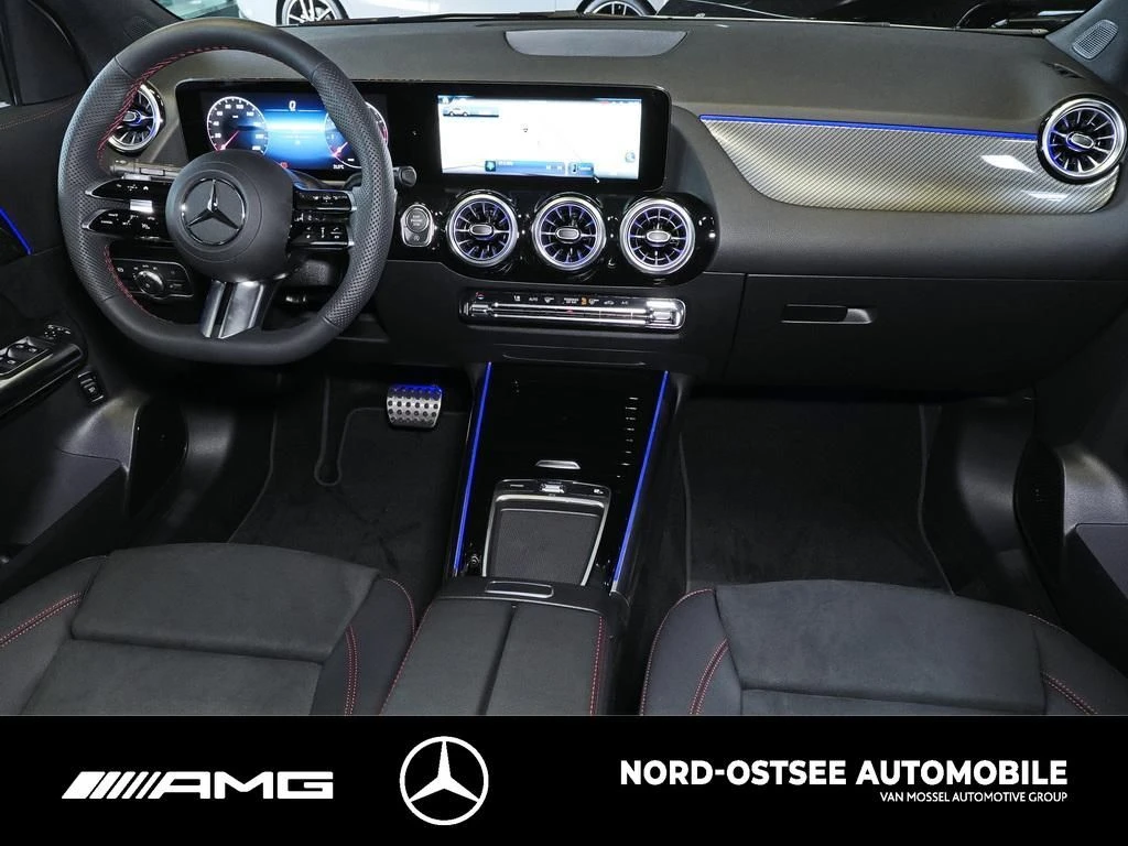 Mercedes-Benz GLA 200 AMG NIGHT PANO AHK 360° SOUND DISTRONIC AMG Line