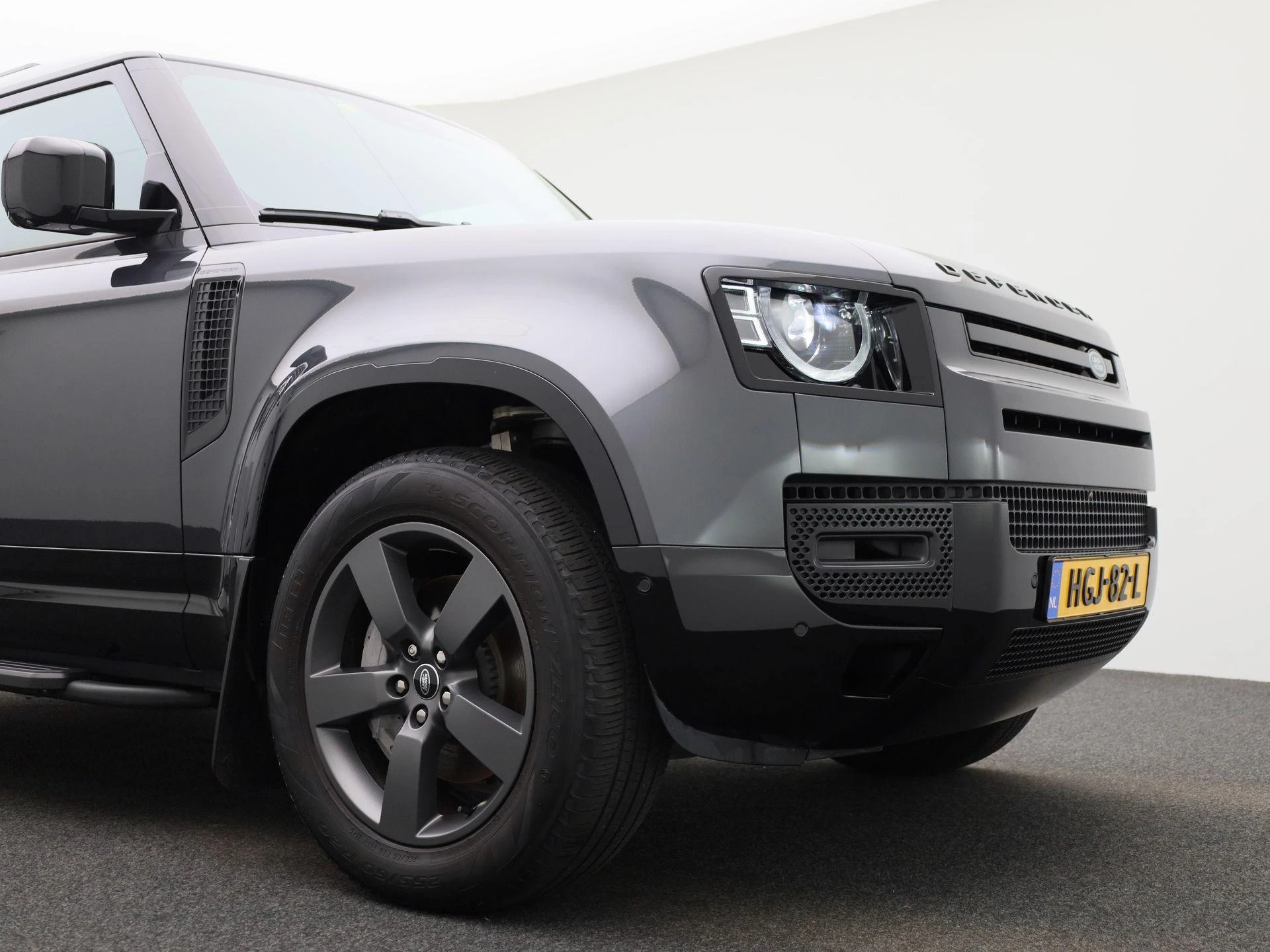 Land Rover-Defender-image-62