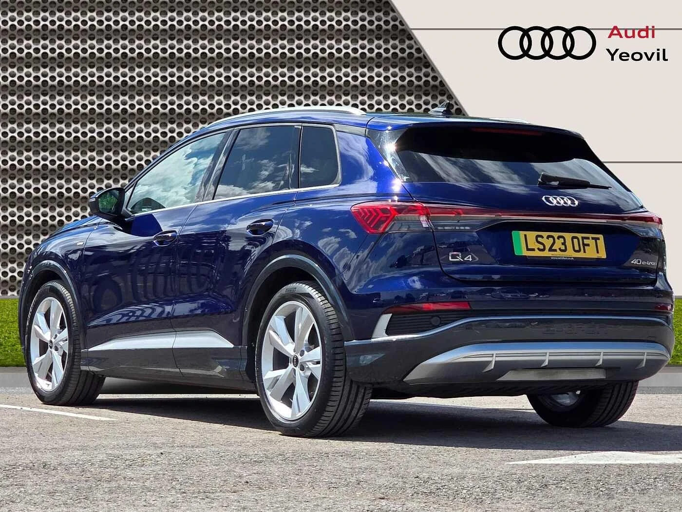 Audi-Q4 e-tron-image-2
