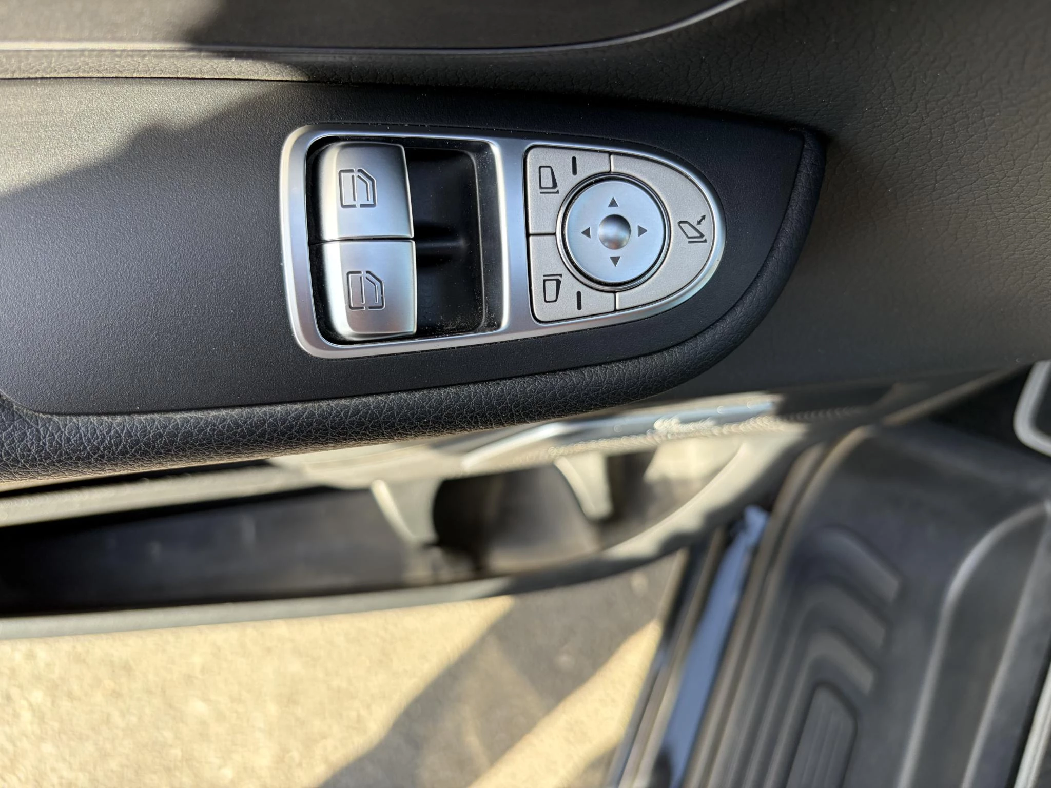 Mercedes-Benz V-Klasse 250 d L1 + LICHTE VRACHT + BURMESTER + TREKHAAK + 360 VIEW