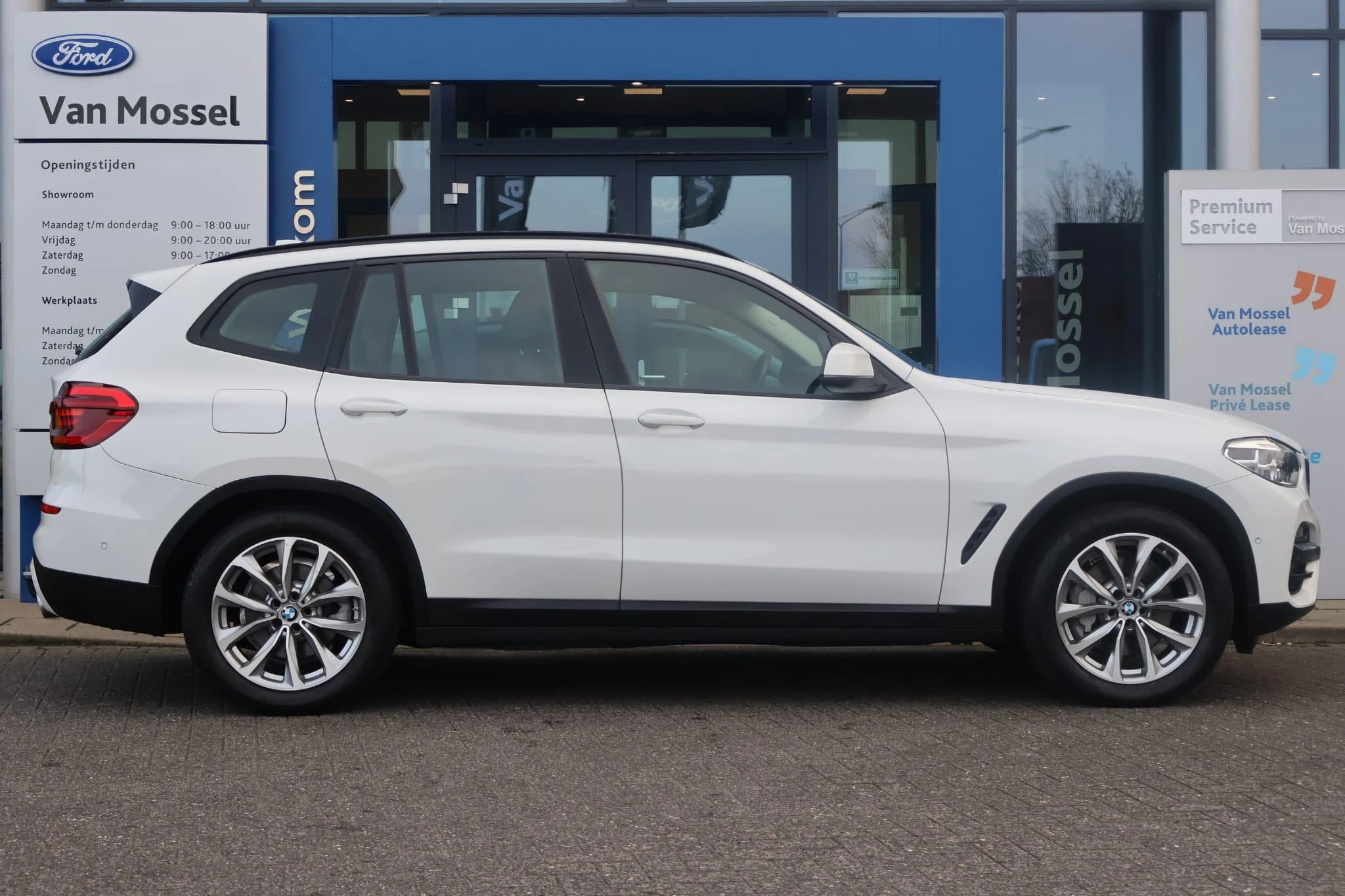 BMW-X3-image-3