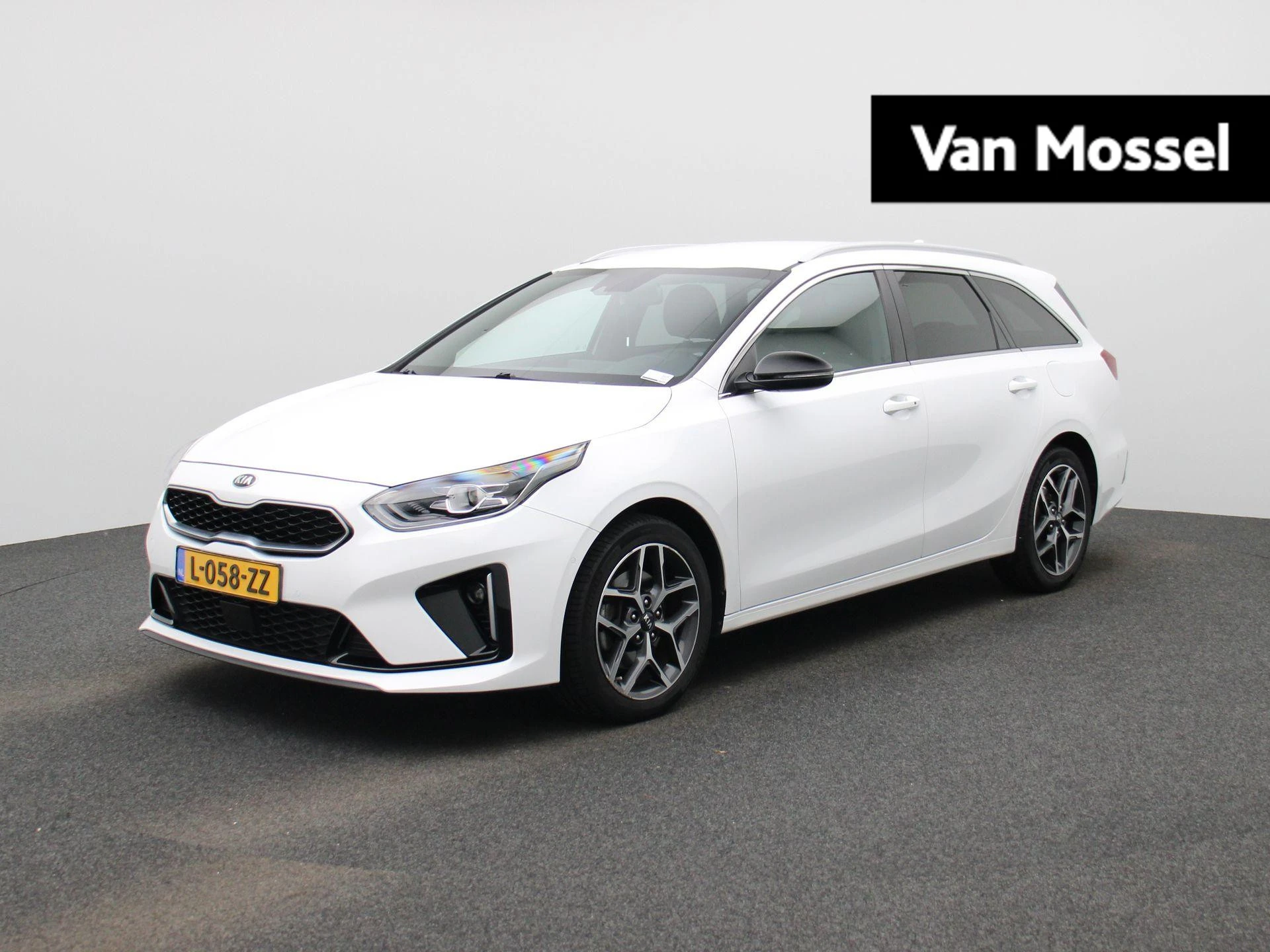Kia-Ceed Sportswagon-image-0