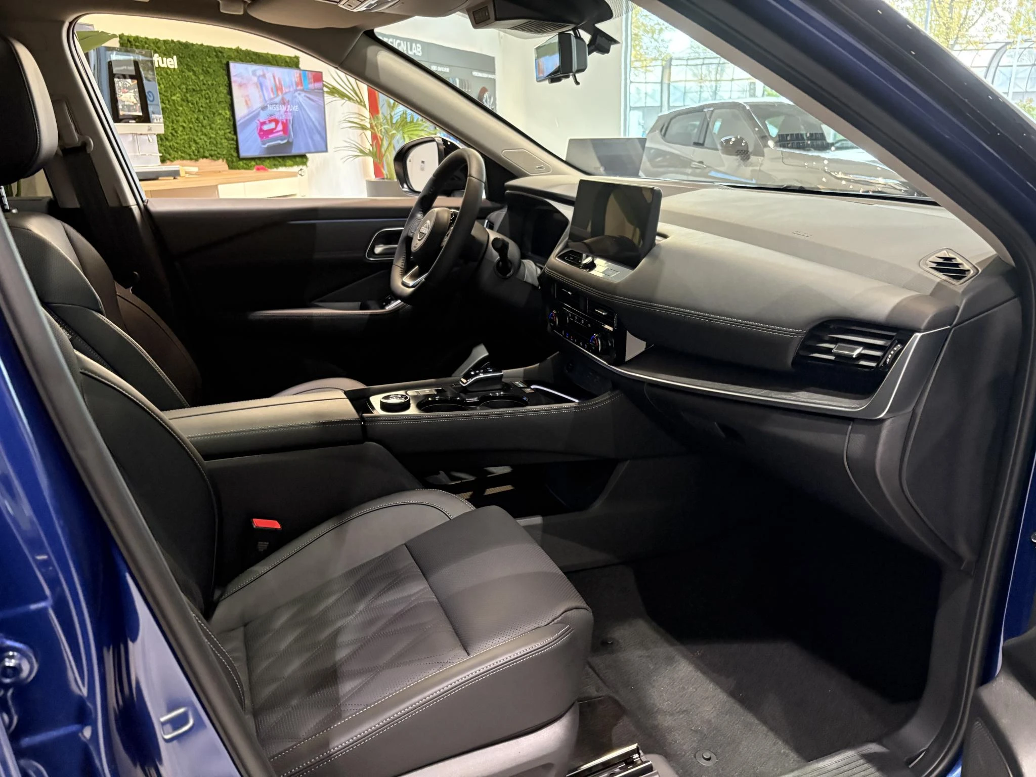 Nissan-X-Trail-image-3