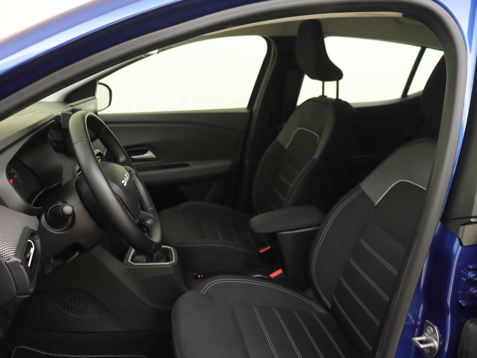 Dacia-Sandero-image-14
