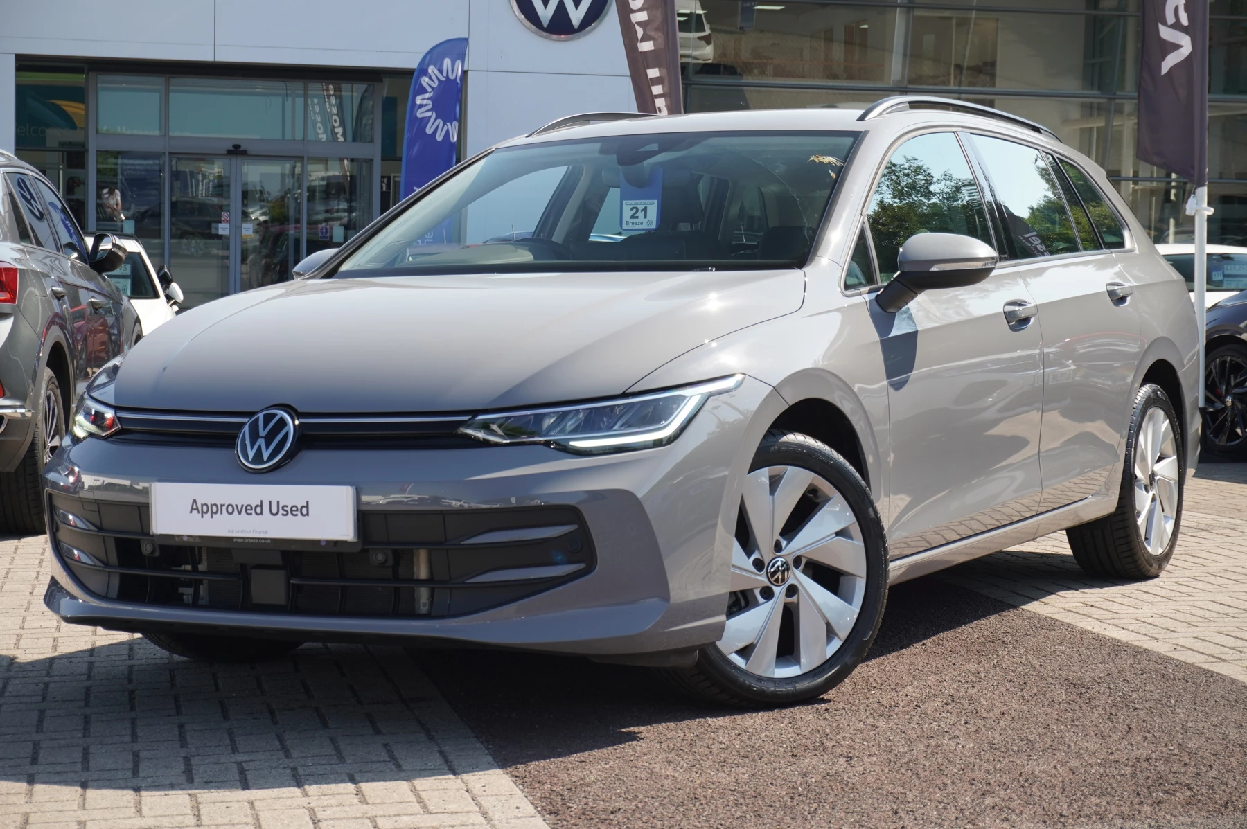 Volkswagen-Golf-image-40