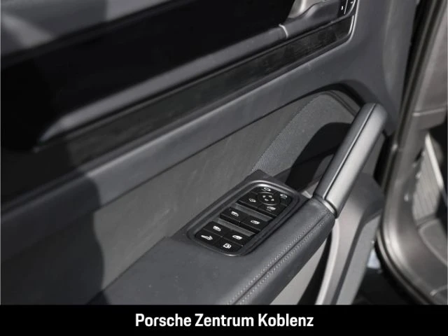 Porsche-Cayenne-image-24