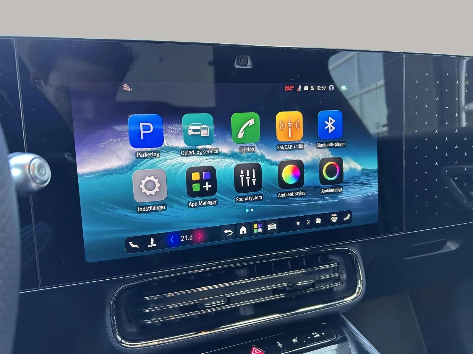 Mercedes-Benz-CLA-image-15