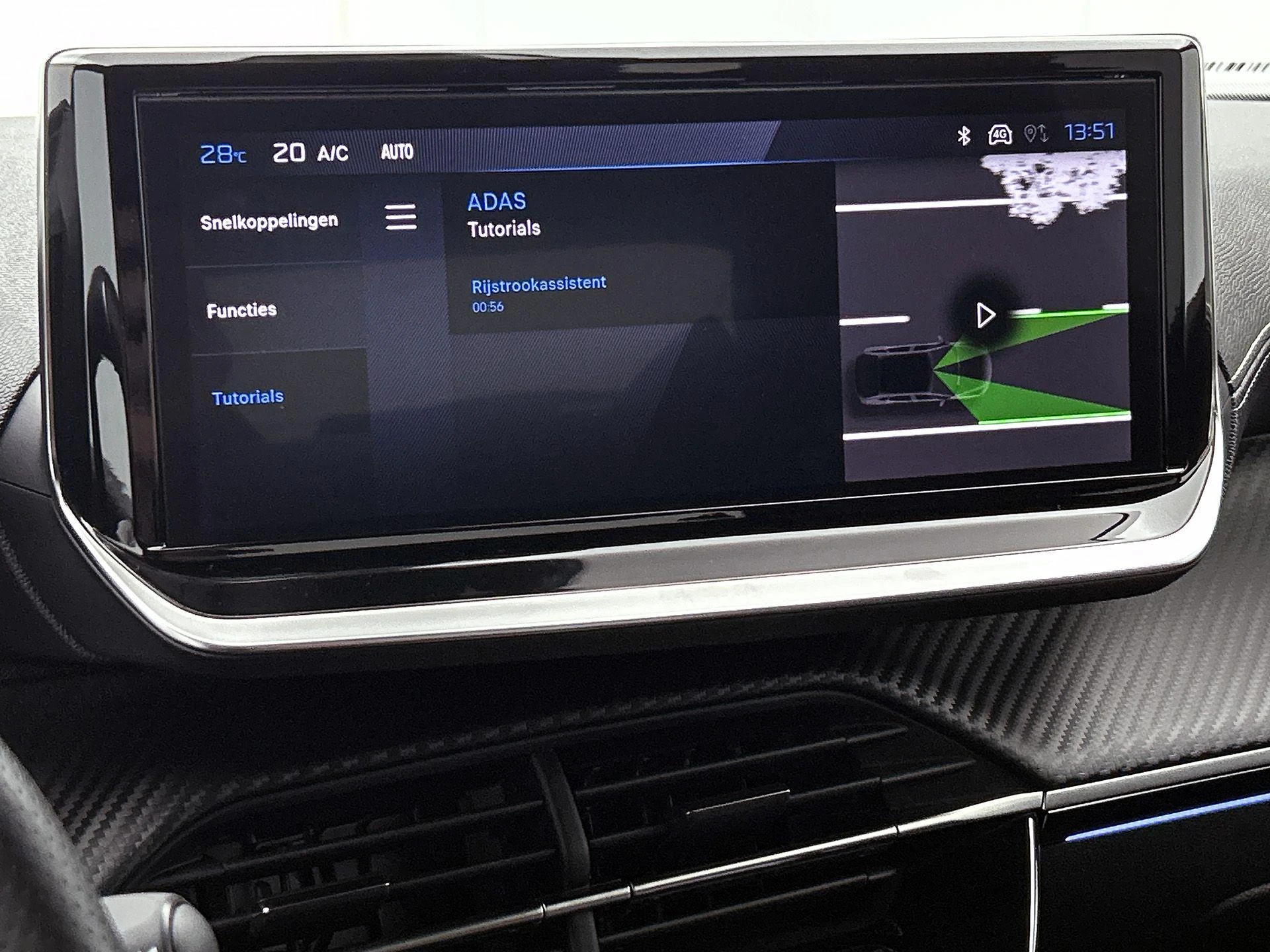 Peugeot-2008-image-13