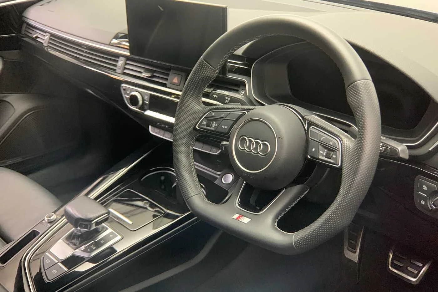Audi-A4-image-5
