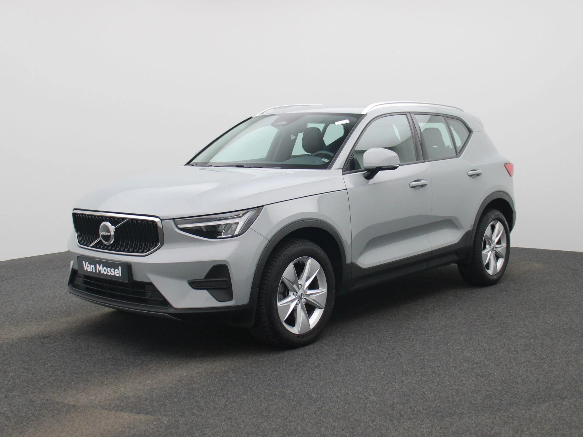 Volvo-XC40-image-0