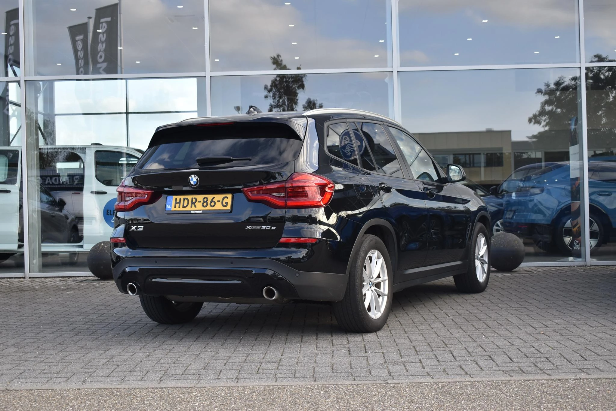 BMW-X3-image-4