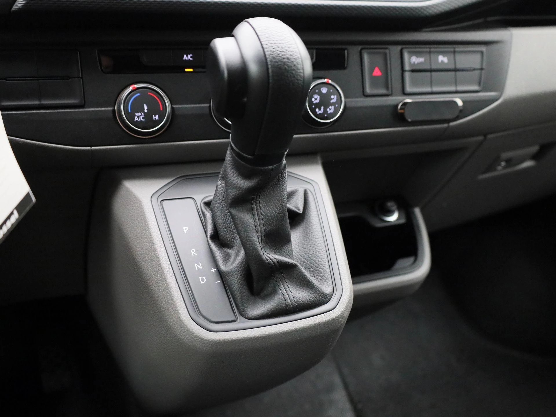 Volkswagen Transporter 2.0 TDI L1H1 4Motion 204PK