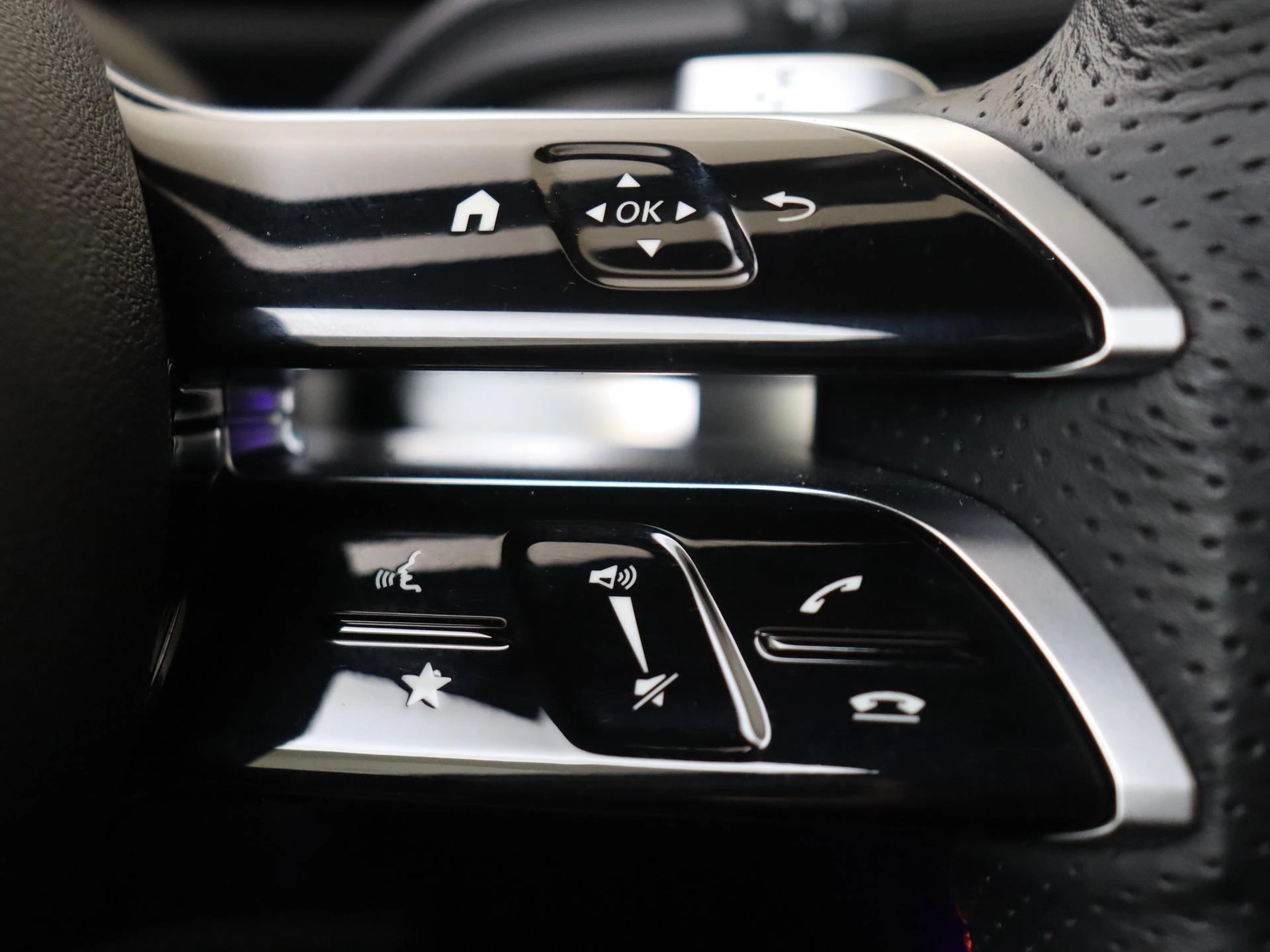 Mercedes-Benz GLB 200 Business Solution AMG 7p.