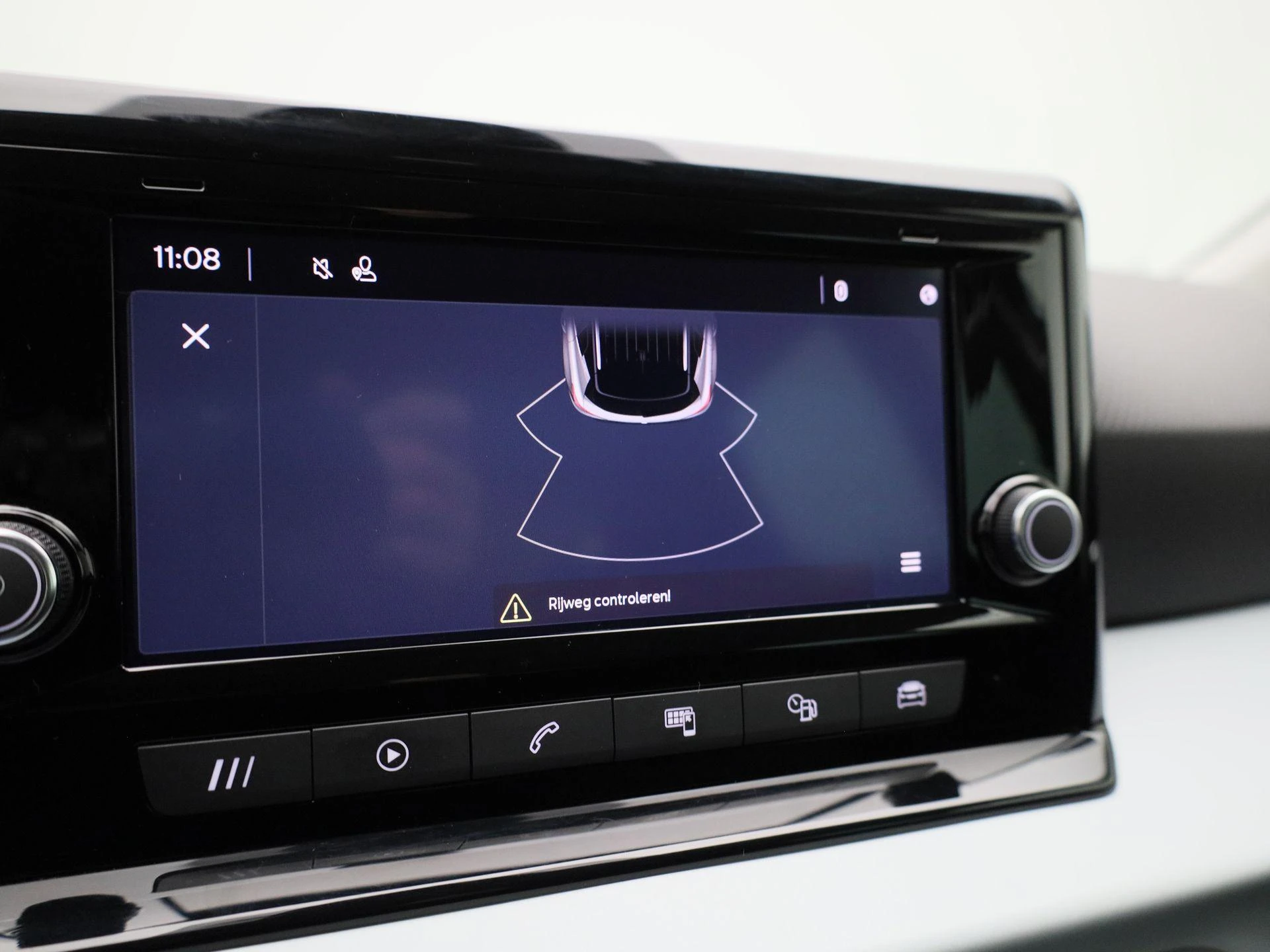 SEAT-Arona-image-25