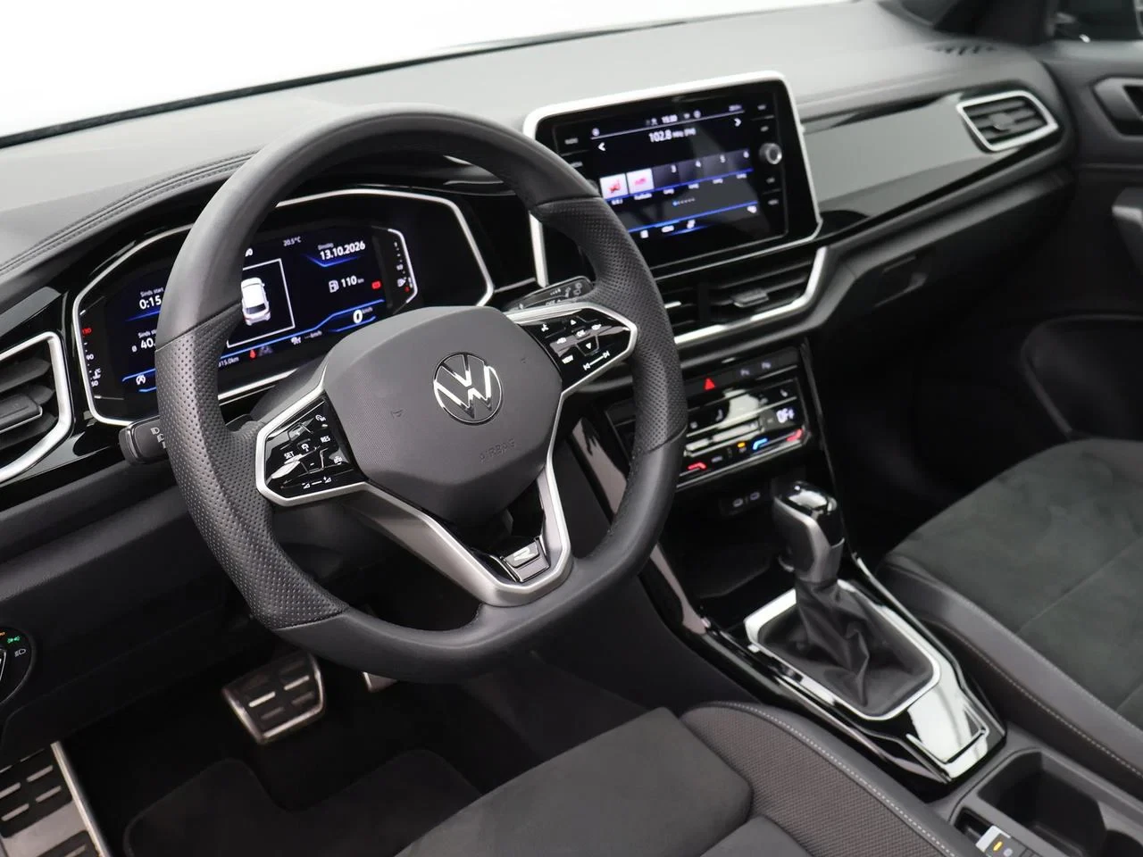 Volkswagen-T-Roc-image-8