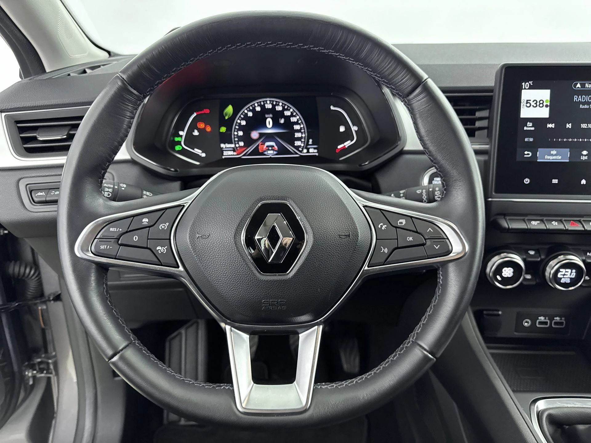 Renault-Captur-image-24