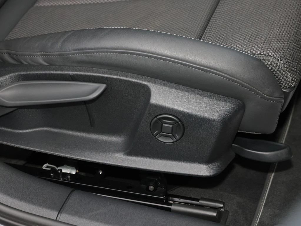 Audi-A6-image-9