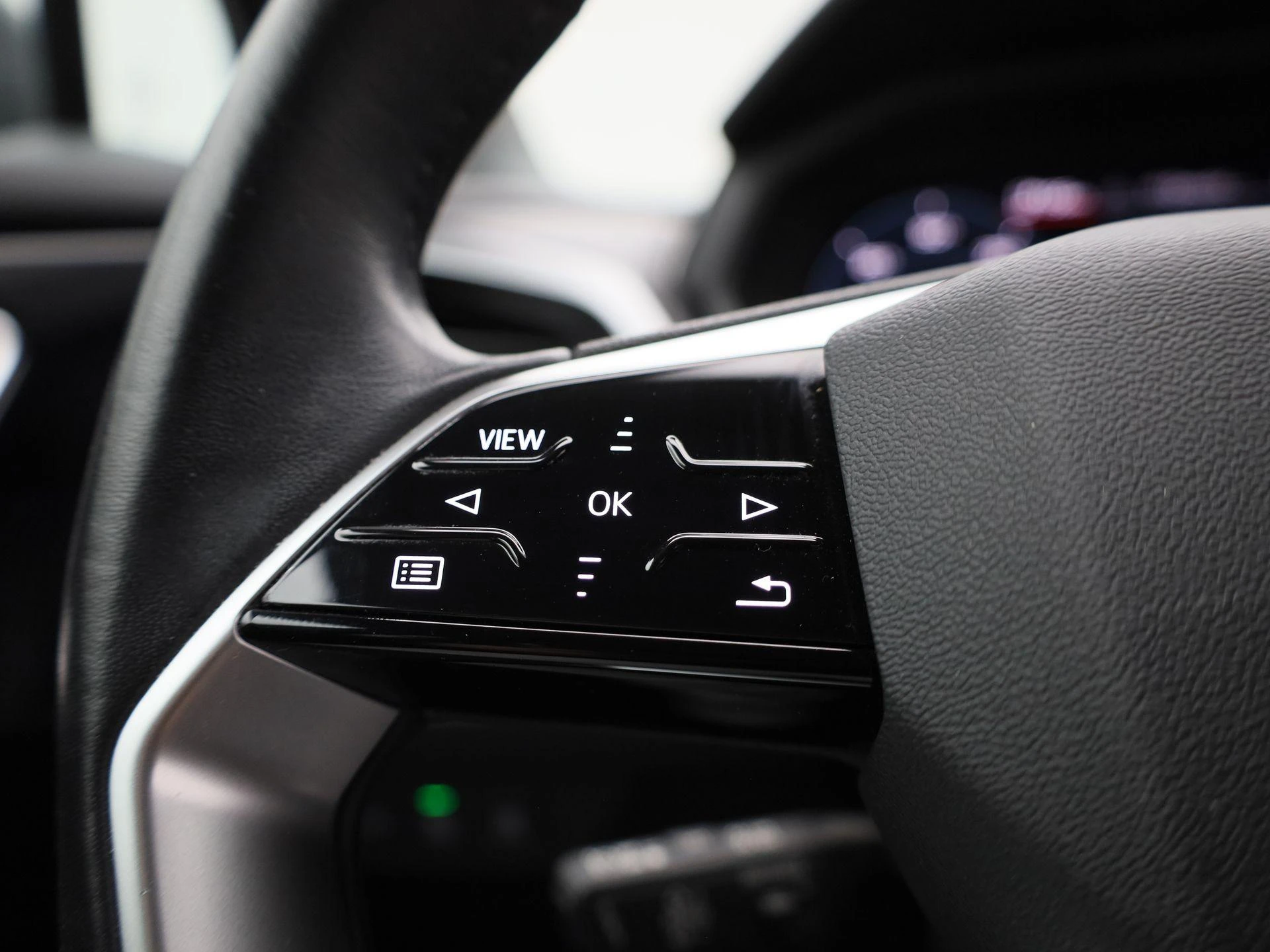 Audi-Q4 e-tron-image-19