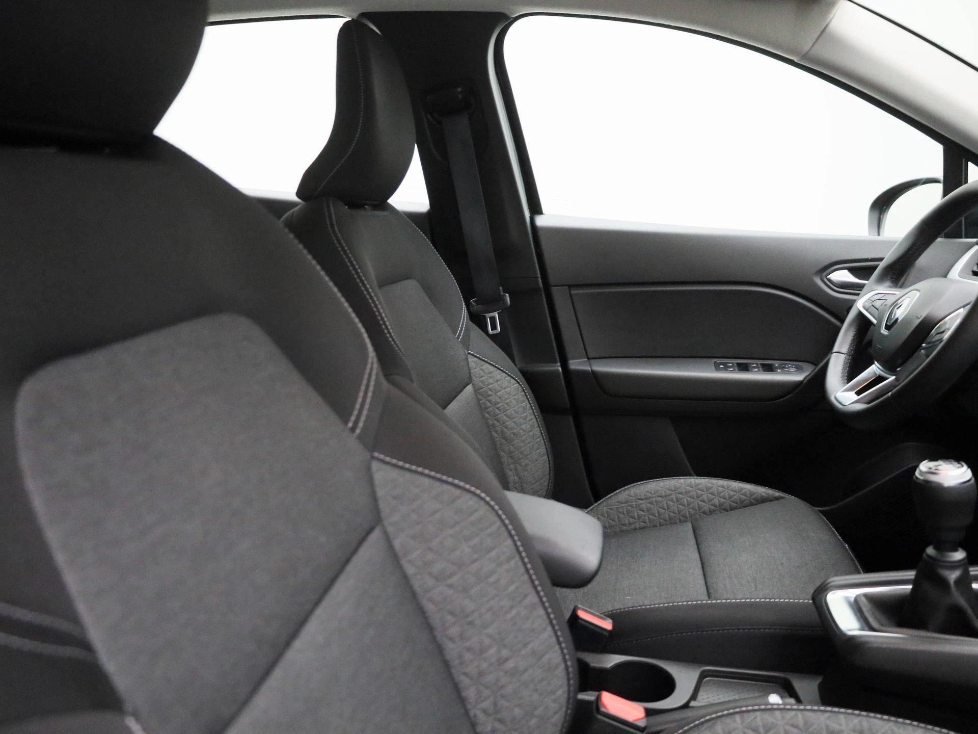 Renault-Captur-image-27