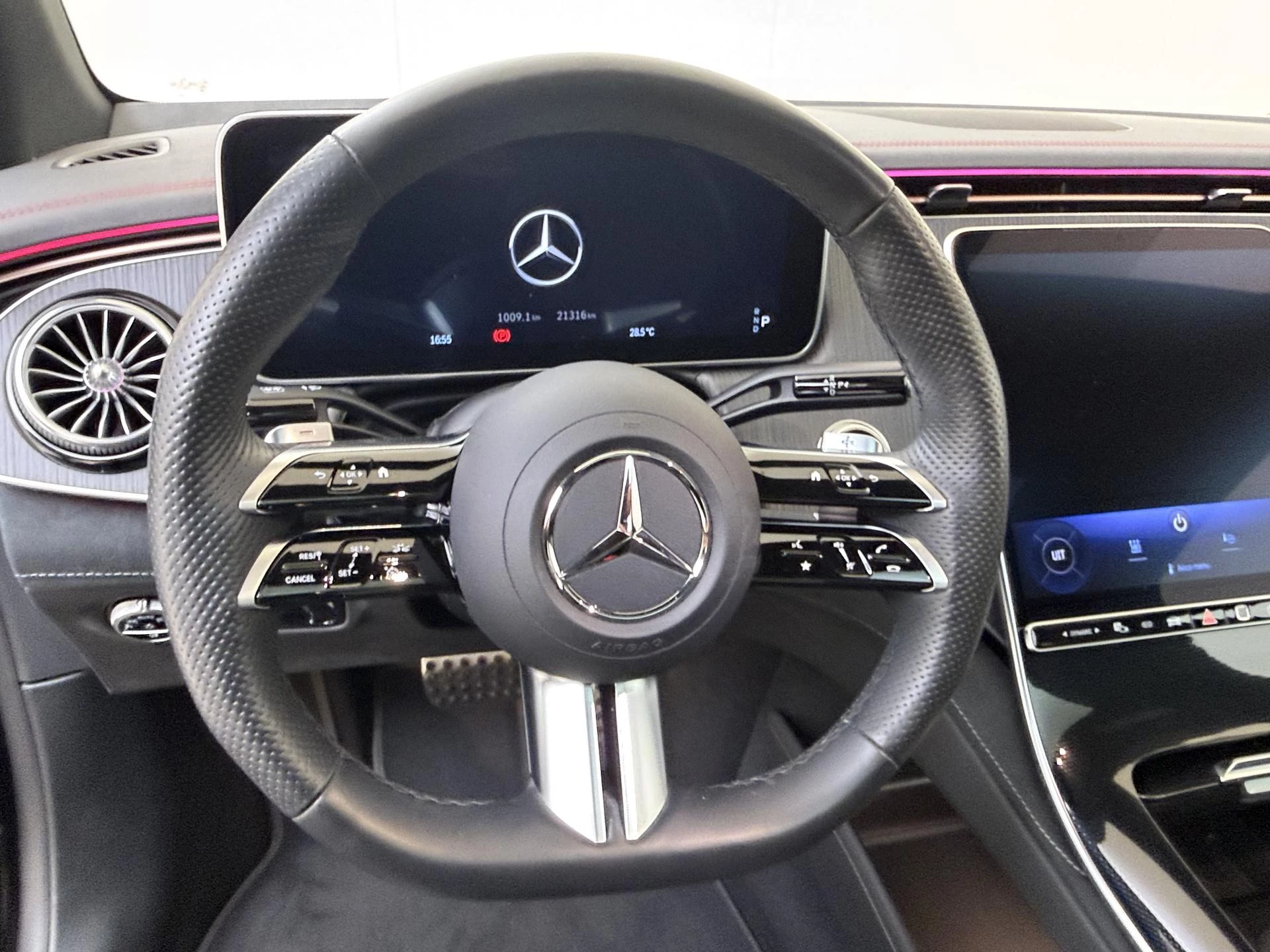 Mercedes-Benz EQE 300 AMG Line 89 kWh