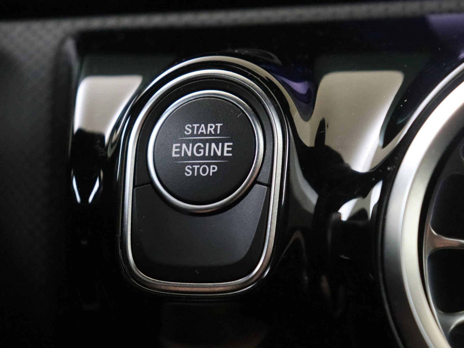 Mercedes-Benz-A-Klasse-image-21