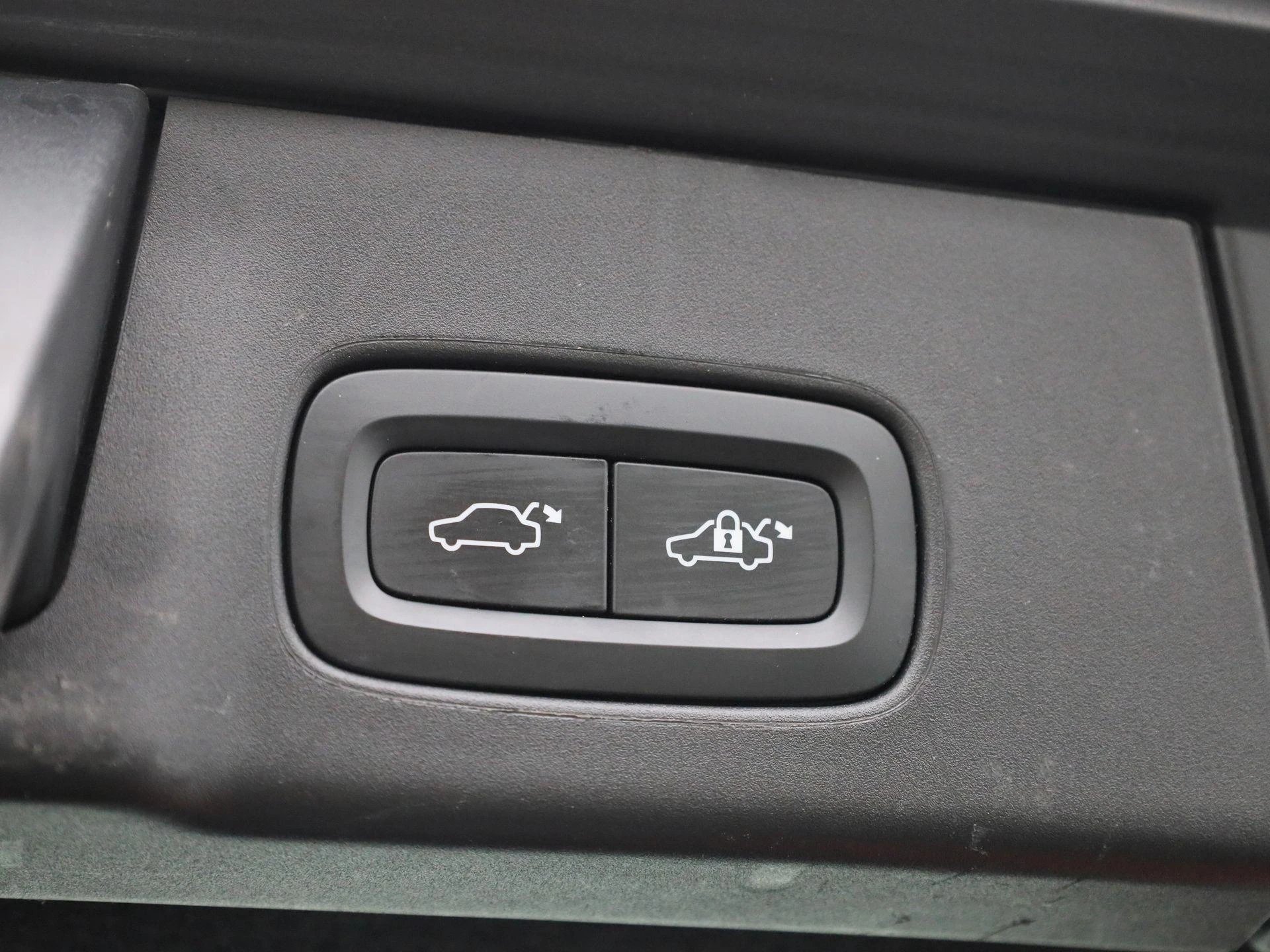 Volvo-V90-image-14