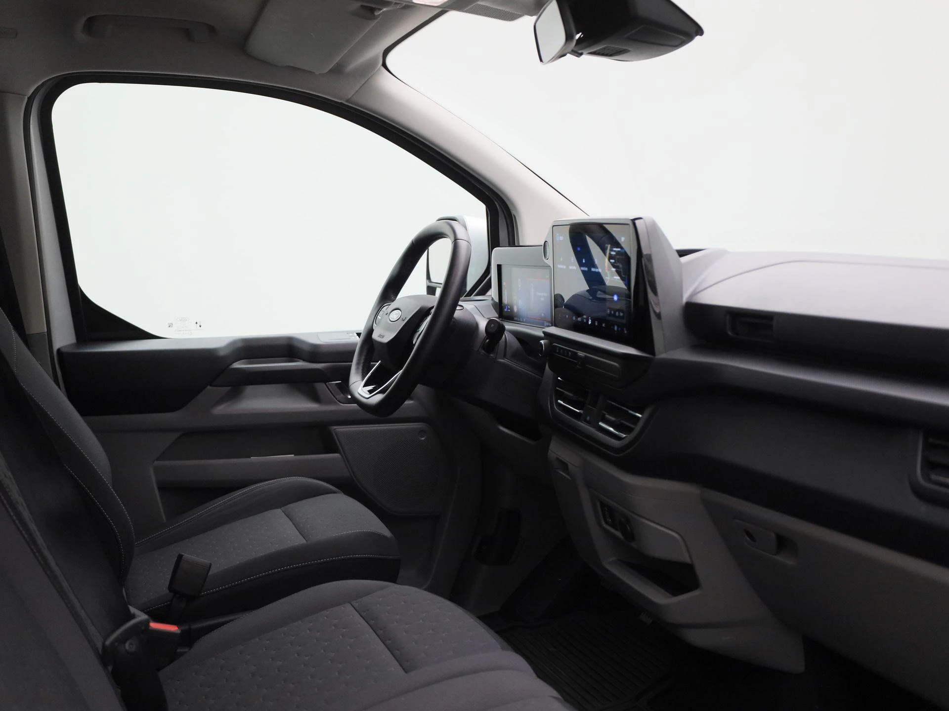 Ford-Transit Custom-image-31